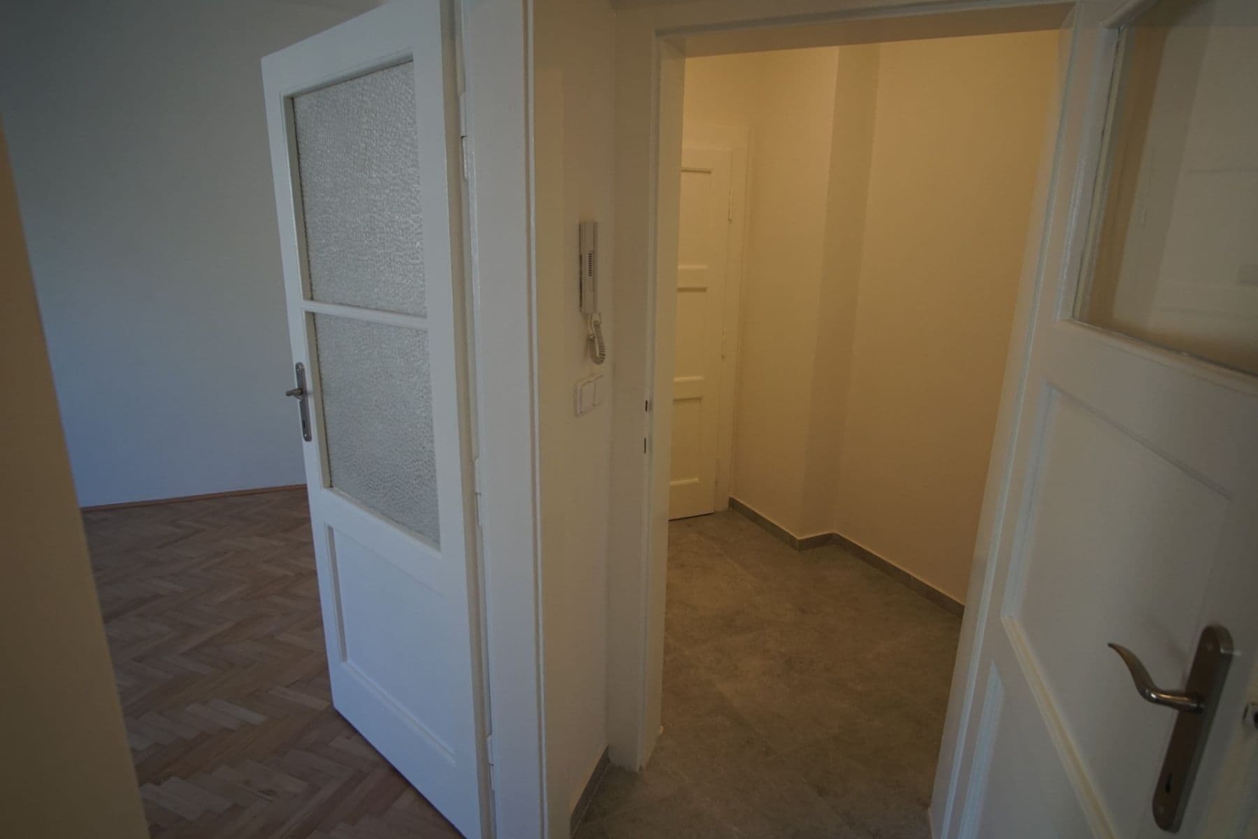 Pronájem bytu 3+1 58 m², Biskupcova, Praha, Praha Pronájem bytu 3+1 58 m², Biskupcova, Praha, Praha