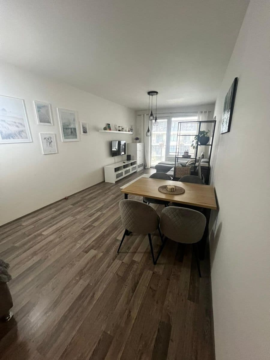 Pronájem bytu 1+kk 49 m², Zvěřinova, Praha, Praha Pronájem bytu 1+kk 49 m², Zvěřinova, Praha, Praha