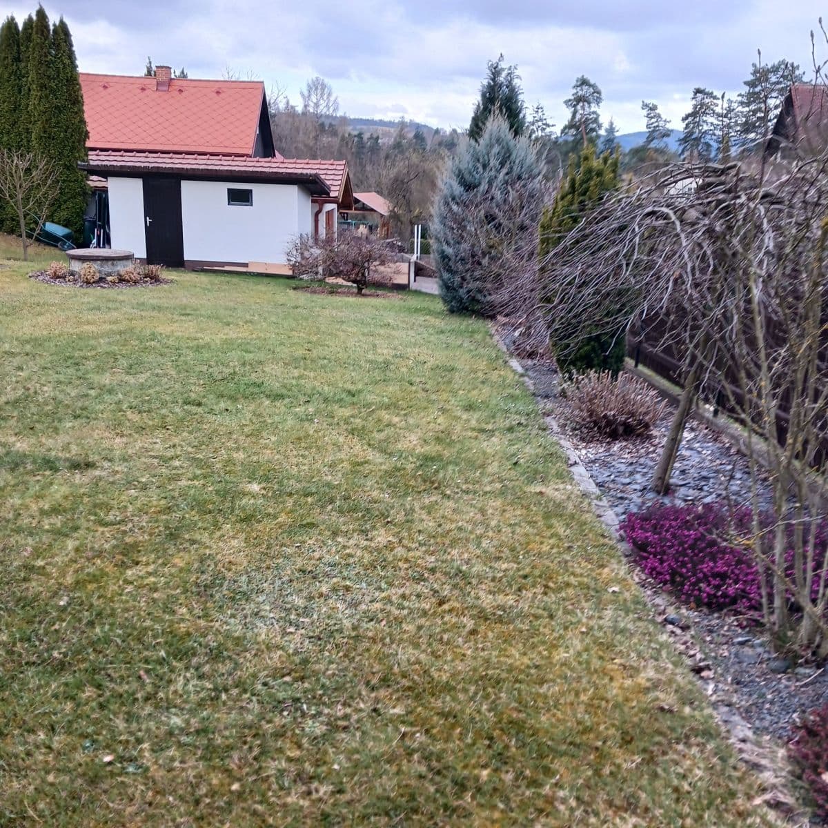 Prodej chaty, chalupy 55 m², pozemek 1.167 m², Kamenný Přívoz, Středočeský kraj Prodej chaty, chalupy 55 m², pozemek 1.167 m², Kamenný Přívoz, Středočeský kraj