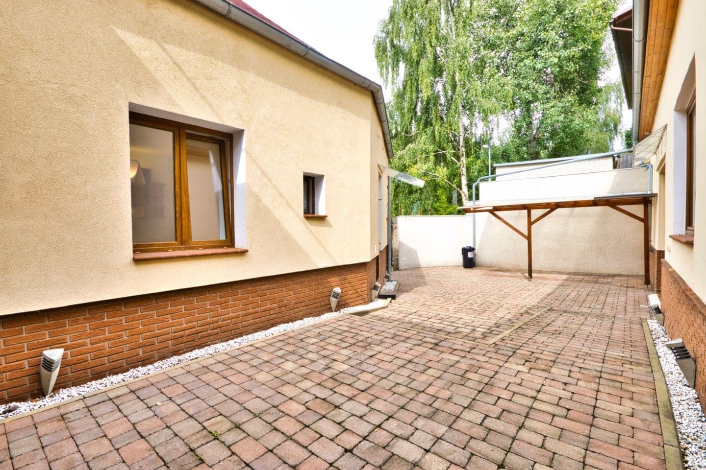 Pronájem domu 400 m², pozemek 600 m², Plzeňská, Praha, Praha Pronájem domu 400 m², pozemek 600 m², Plzeňská, Praha, Praha