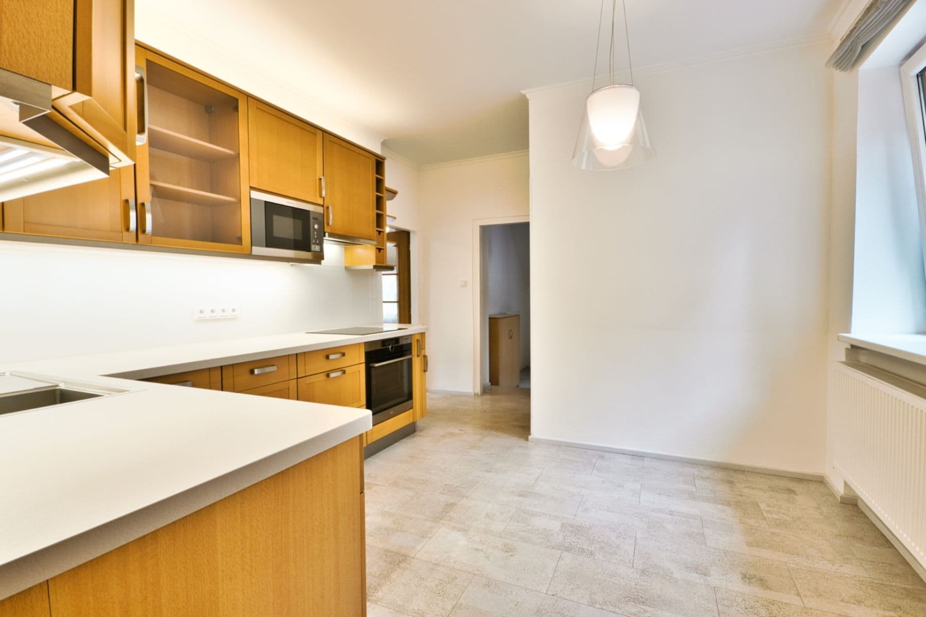 Pronájem domu 400 m², pozemek 600 m², Plzeňská, Praha, Praha Pronájem domu 400 m², pozemek 600 m², Plzeňská, Praha, Praha