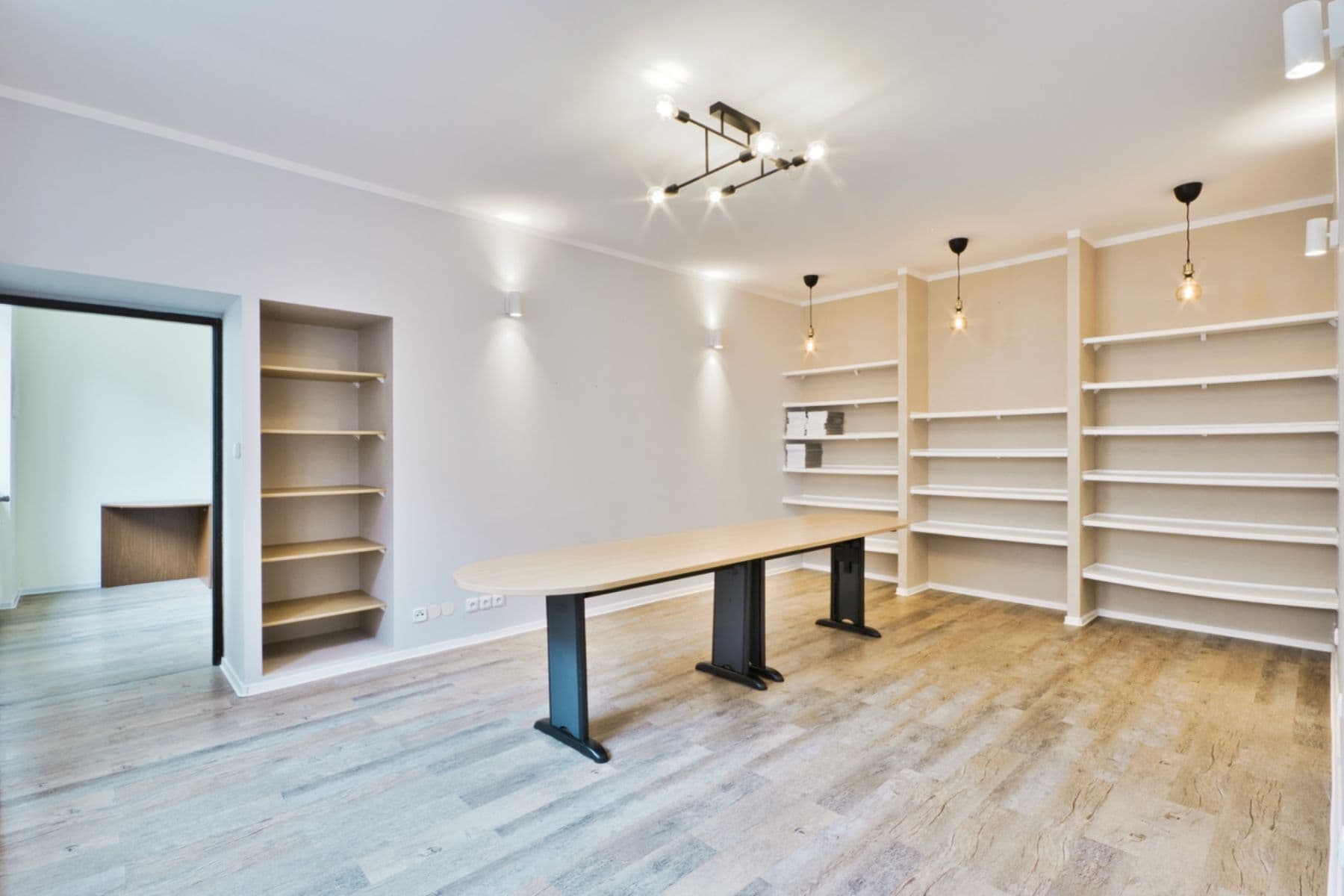 Pronájem domu 400 m², pozemek 600 m², Plzeňská, Praha, Praha Pronájem domu 400 m², pozemek 600 m², Plzeňská, Praha, Praha