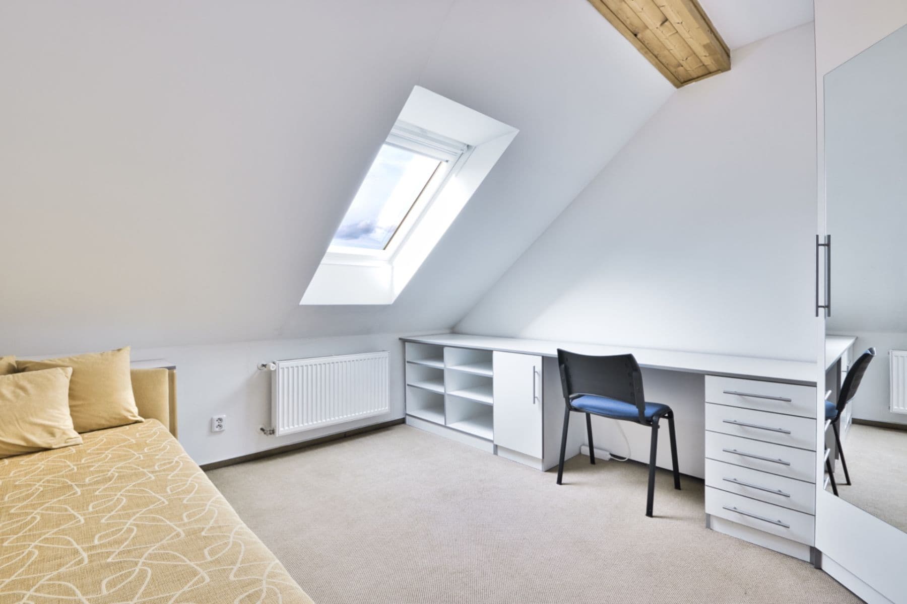 Pronájem domu 400 m², pozemek 600 m², Plzeňská, Praha, Praha Pronájem domu 400 m², pozemek 600 m², Plzeňská, Praha, Praha