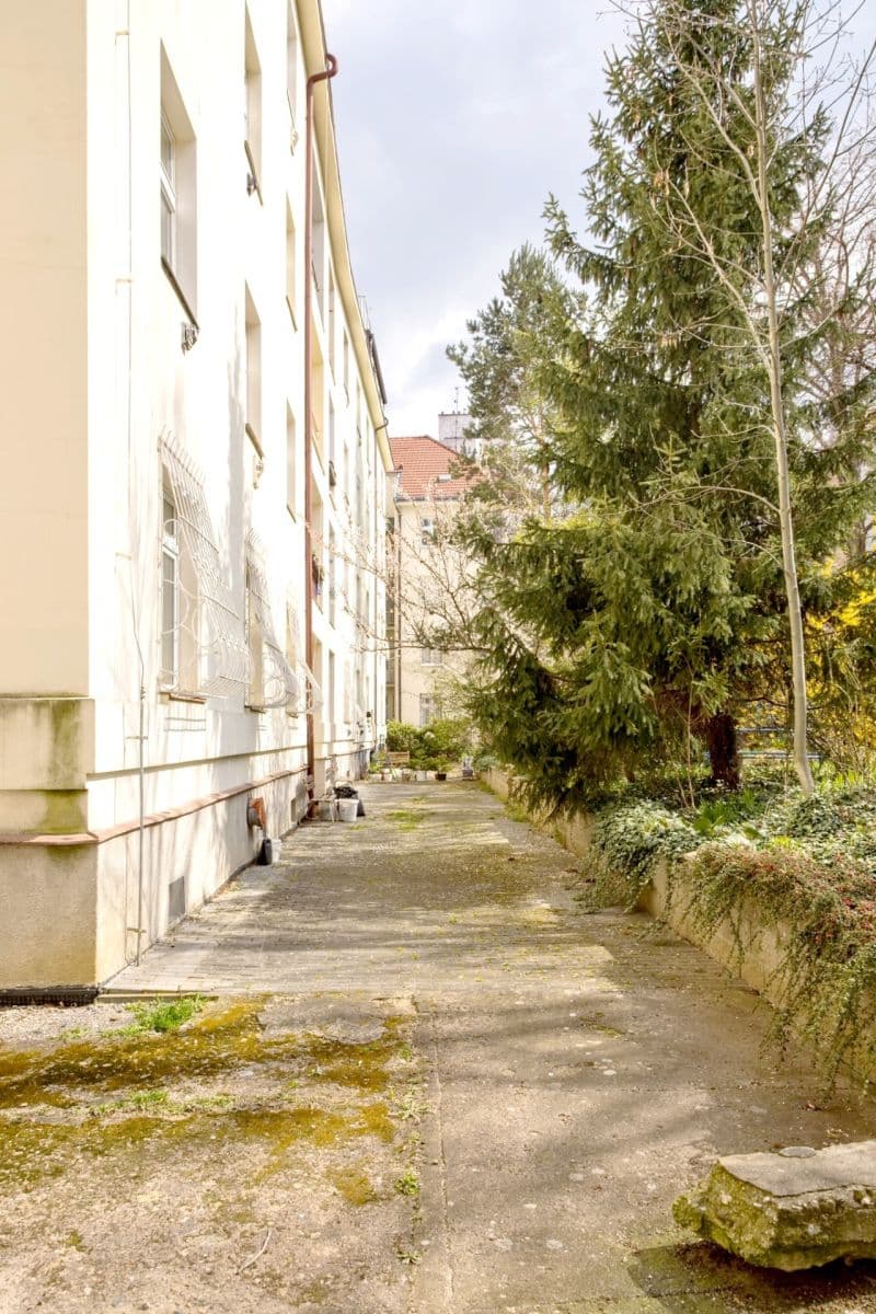 Pronájem bytu 2+kk 58 m², Na Veselí, Praha, Praha Pronájem bytu 2+kk 58 m², Na Veselí, Praha, Praha