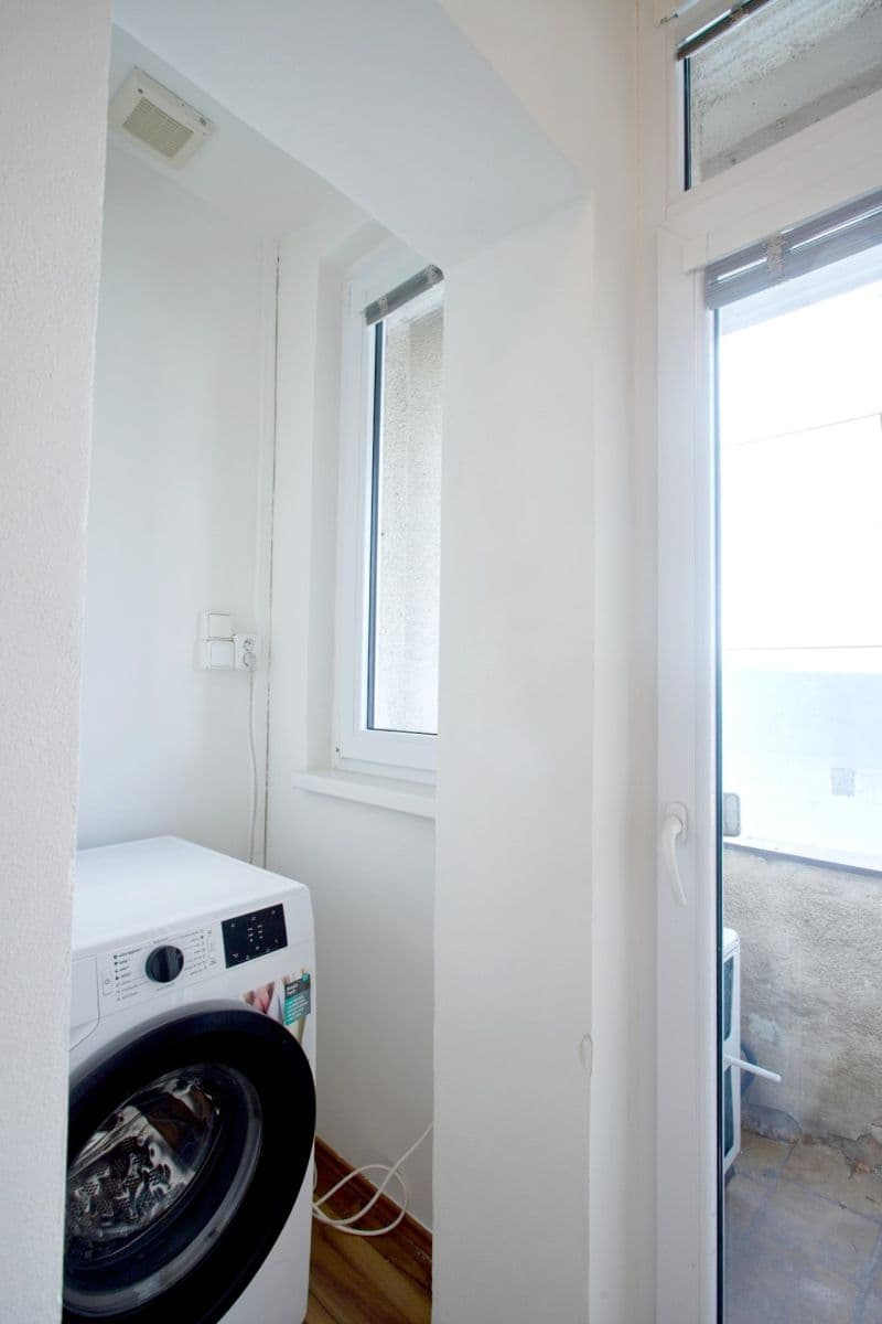 Pronájem bytu 2+kk 58 m², Na Veselí, Praha, Praha Pronájem bytu 2+kk 58 m², Na Veselí, Praha, Praha