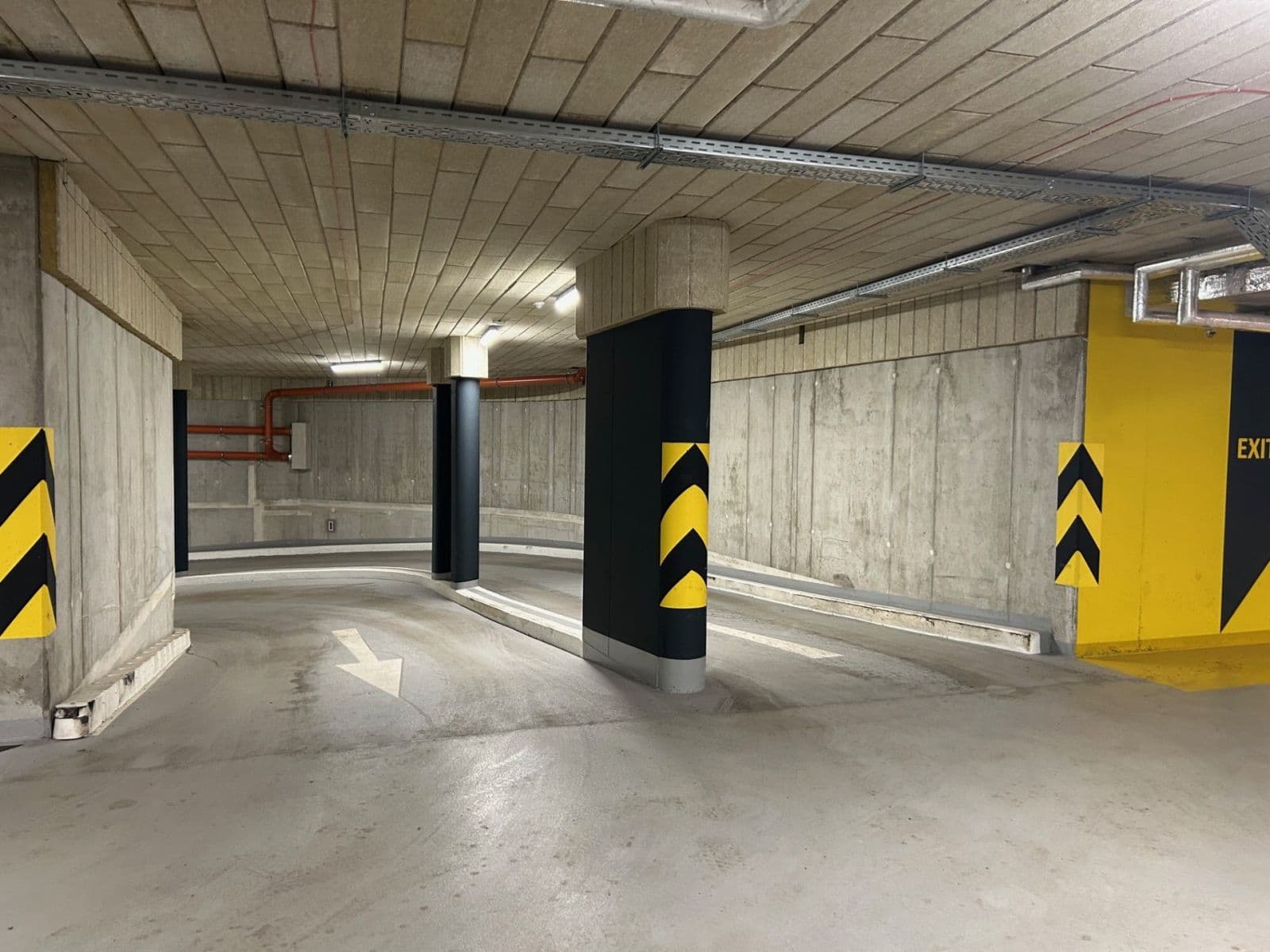 Pronájem garáže 13 m², Hartigova, Praha, Praha Pronájem garáže 13 m², Hartigova, Praha, Praha