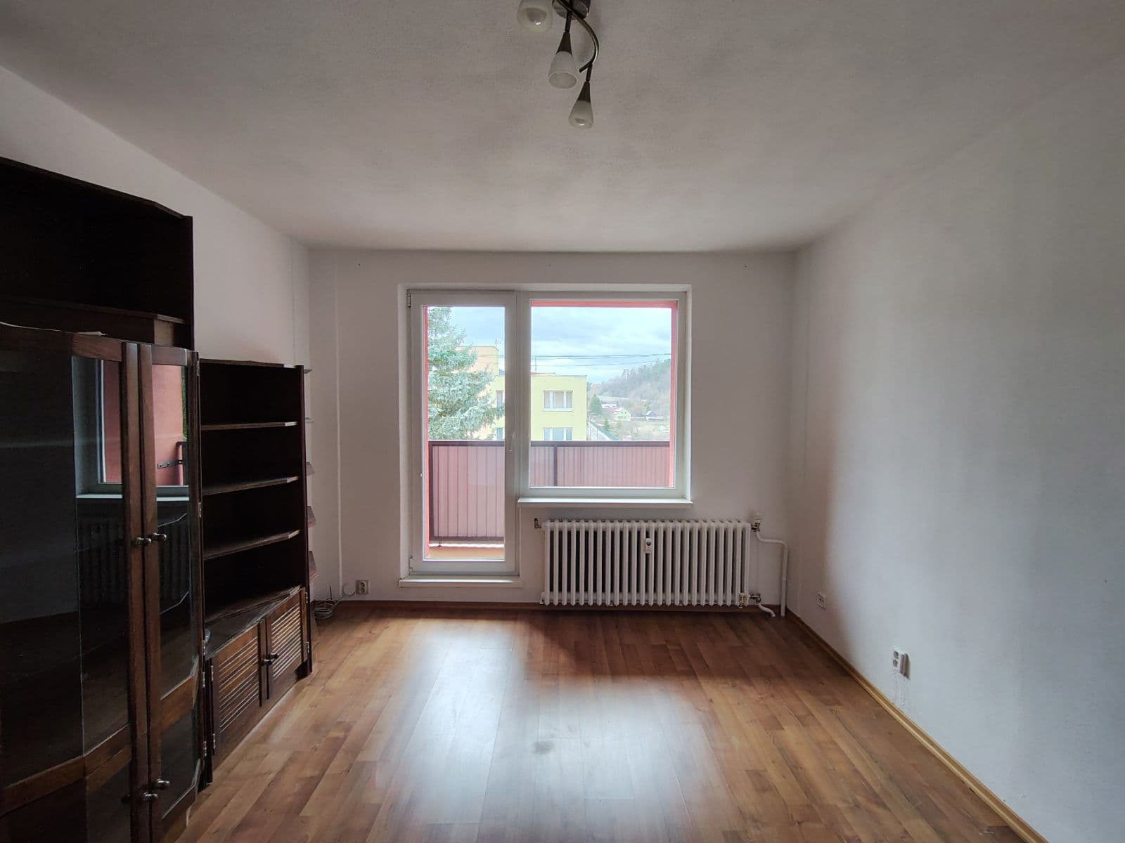 Pronájem bytu 3+1 62 m², Vyšné fabriky, Liptovský Hrádok, Žilinský kraj Pronájem bytu 3+1 62 m², Vyšné fabriky, Liptovský Hrádok, Žilinský kraj