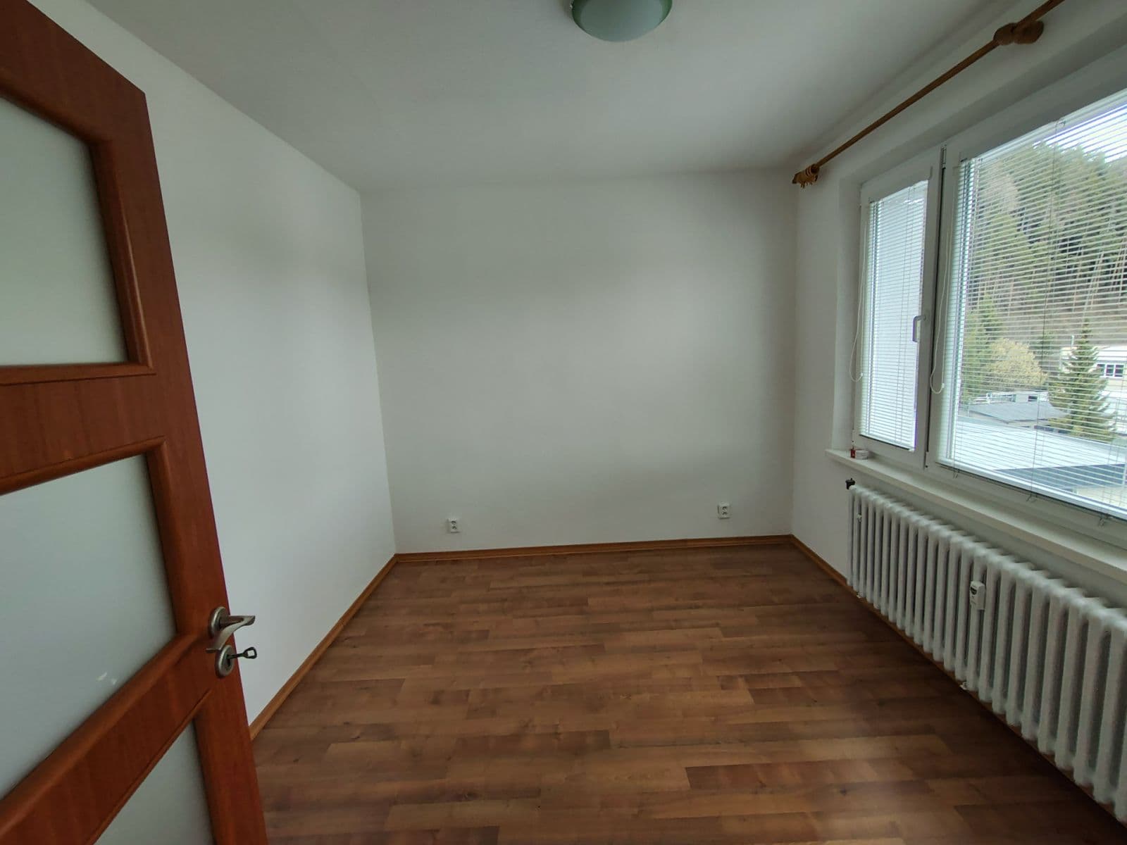 Pronájem bytu 3+1 62 m², Vyšné fabriky, Liptovský Hrádok, Žilinský kraj Pronájem bytu 3+1 62 m², Vyšné fabriky, Liptovský Hrádok, Žilinský kraj