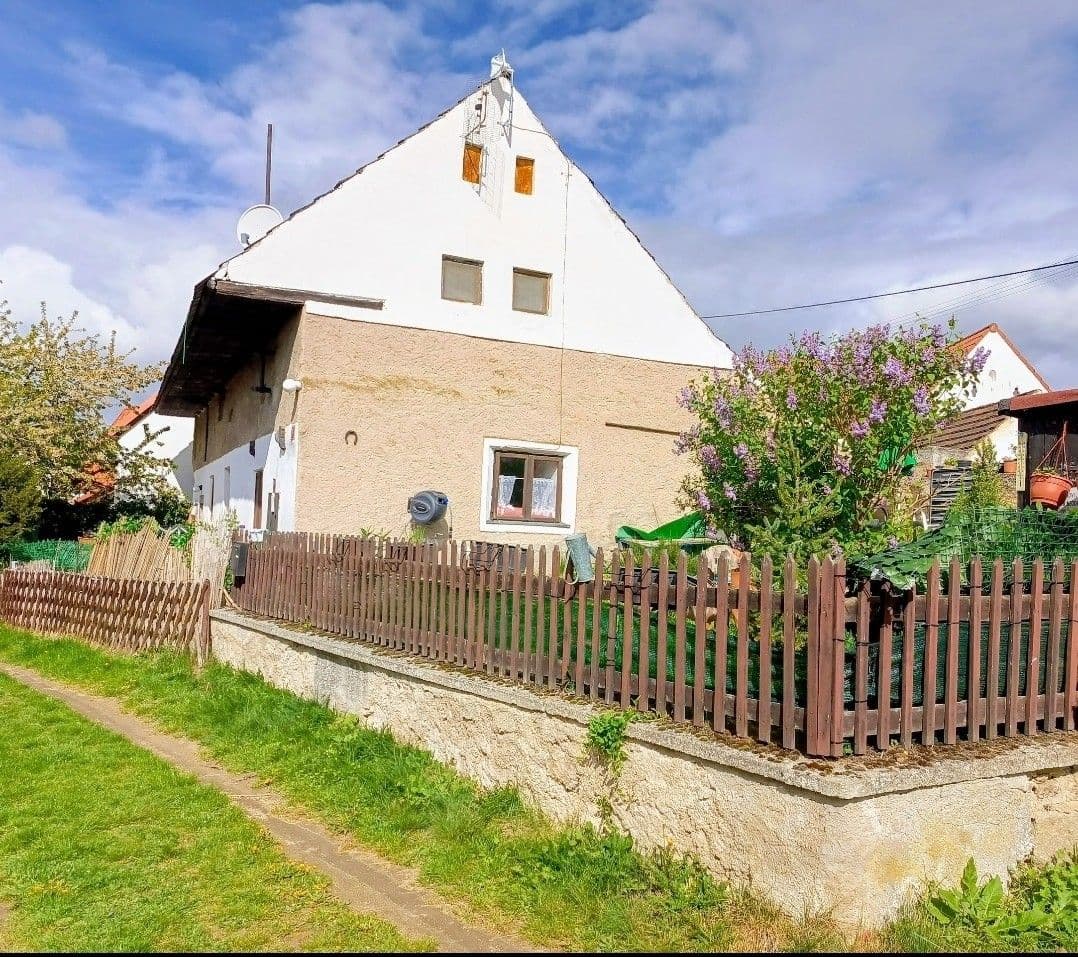 Prodej domu 109 m², pozemek 300 m², Kadov, Jihočeský kraj Prodej domu 109 m², pozemek 300 m², Kadov, Jihočeský kraj