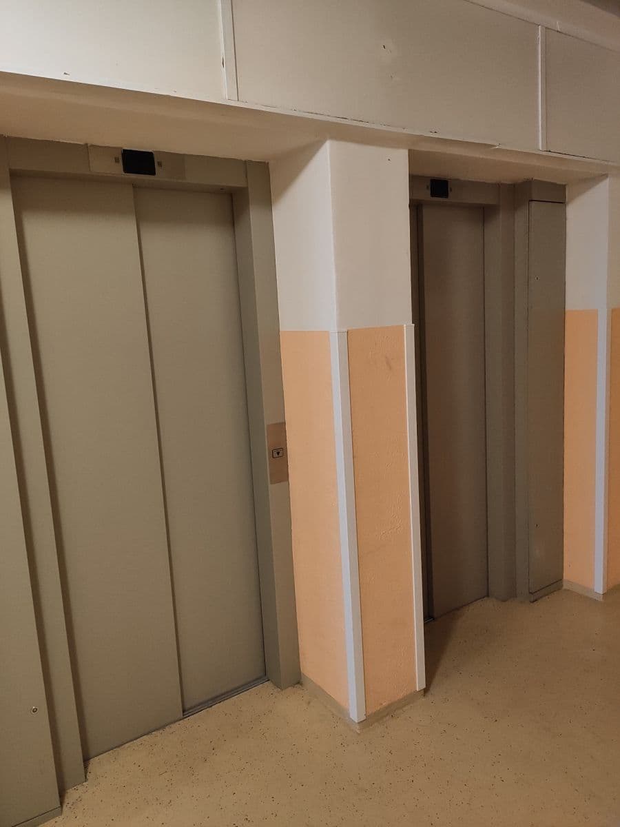 Prodej bytu 3+1 75 m², Konečná, Karlovy Vary, Karlovarský kraj Prodej bytu 3+1 75 m², Konečná, Karlovy Vary, Karlovarský kraj