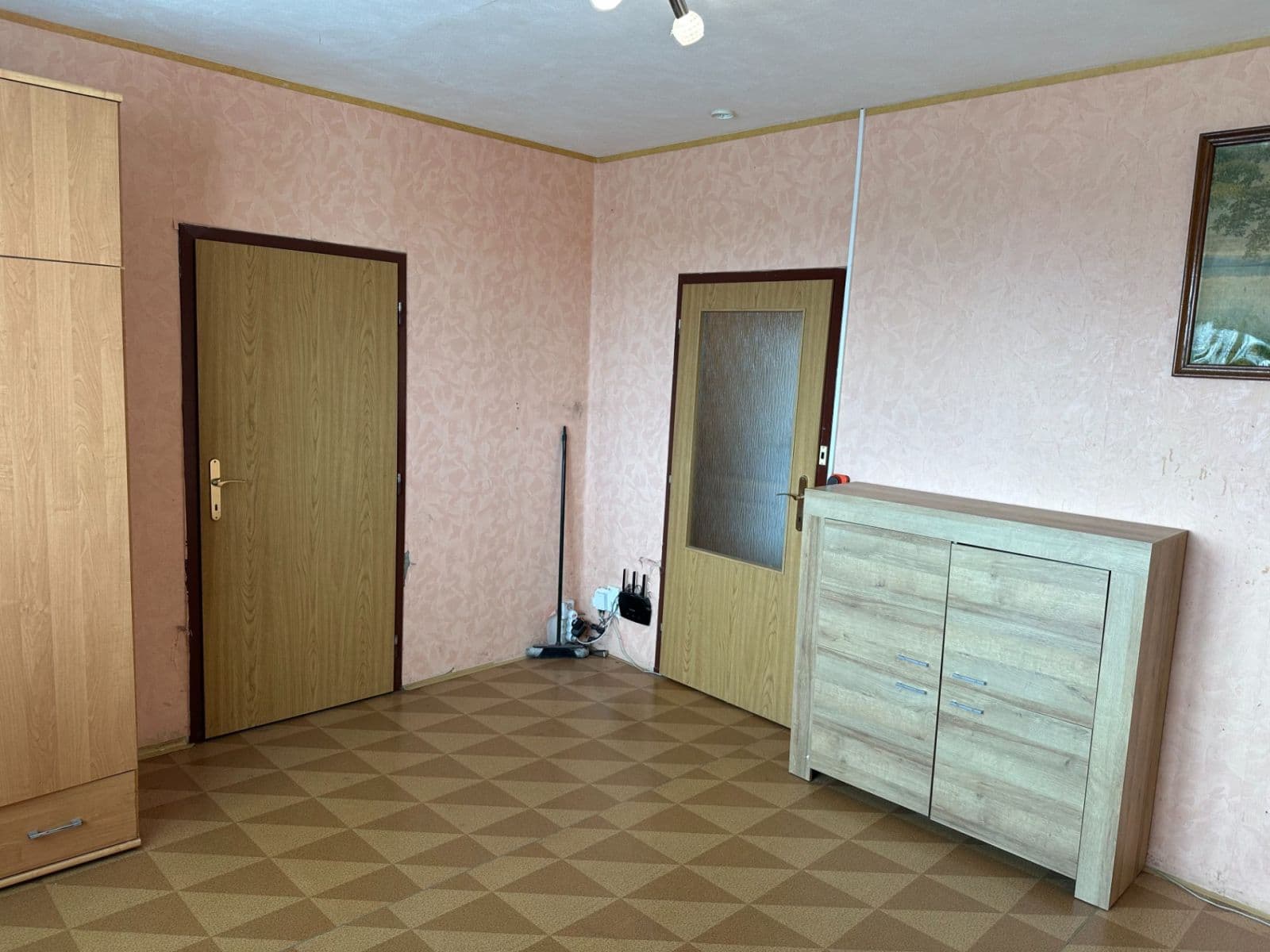 Pronájem bytu 2+1 43 m², Rožňavská, Olomouc, Olomoucký kraj Pronájem bytu 2+1 43 m², Rožňavská, Olomouc, Olomoucký kraj