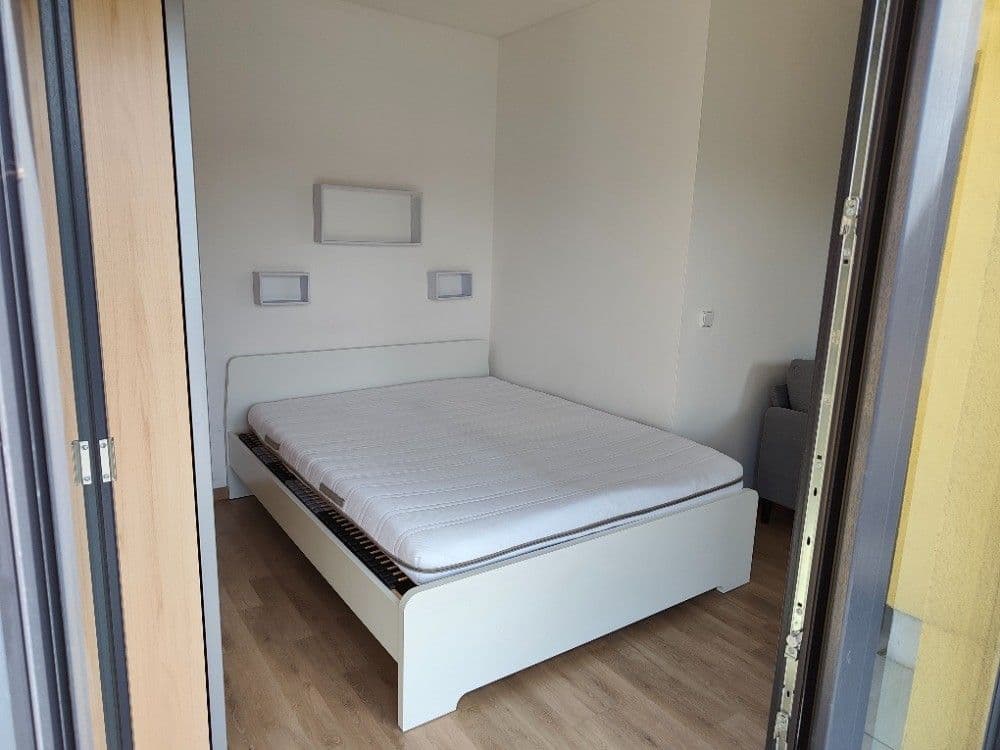 Pronájem bytu 1+kk 31 m², Českobrodská, Praha, Praha Pronájem bytu 1+kk 31 m², Českobrodská, Praha, Praha
