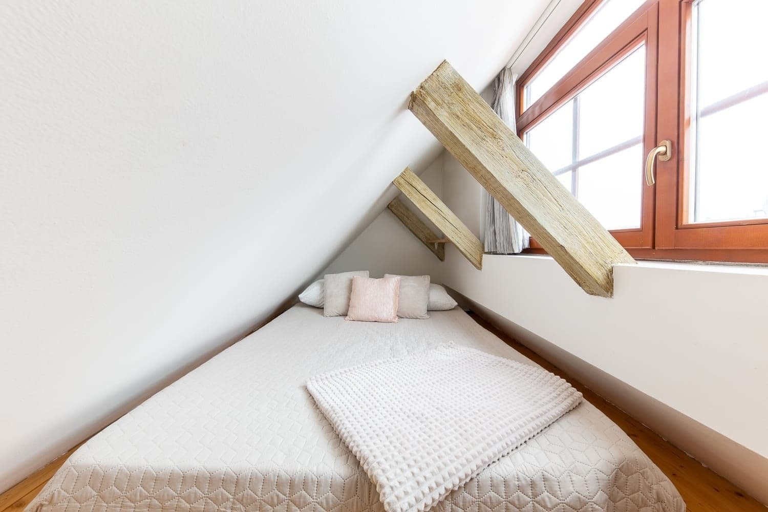 Pronájem bytu 1+kk 36 m², Červený kopec, Brno, Jihomoravský kraj Pronájem bytu 1+kk 36 m², Červený kopec, Brno, Jihomoravský kraj