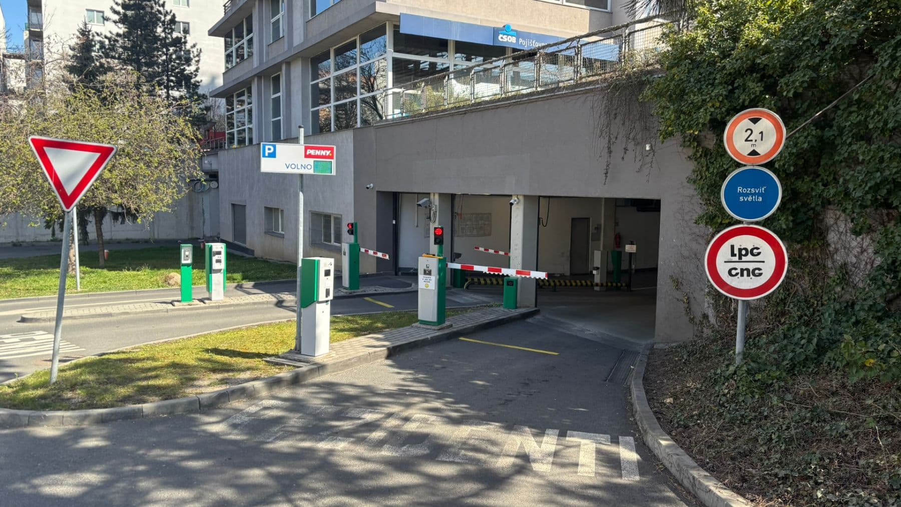 Pronájem garáže 21 m², Vinohradská, Praha, Praha Pronájem garáže 21 m², Vinohradská, Praha, Praha