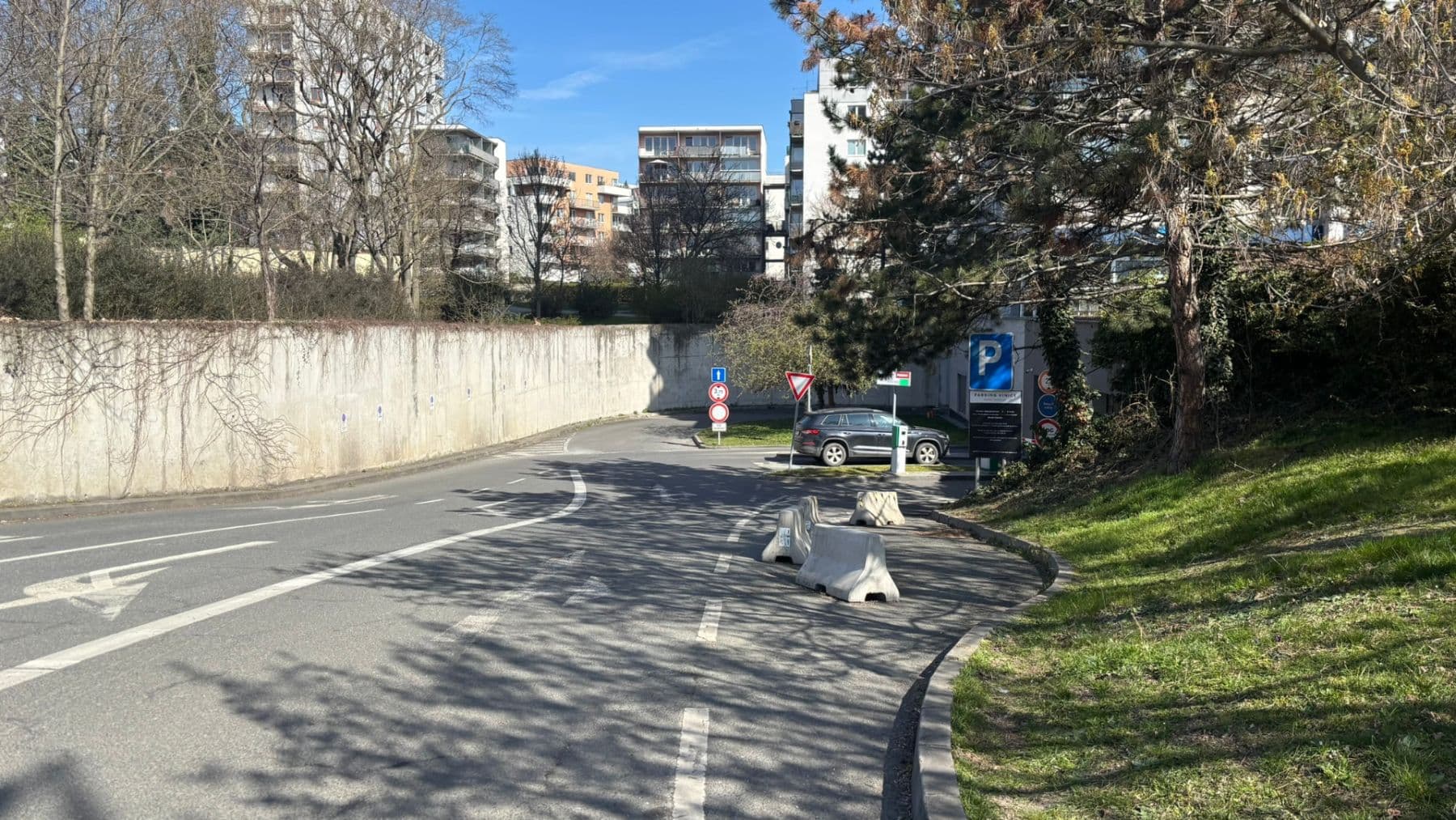 Pronájem garáže 21 m², Vinohradská, Praha, Praha Pronájem garáže 21 m², Vinohradská, Praha, Praha