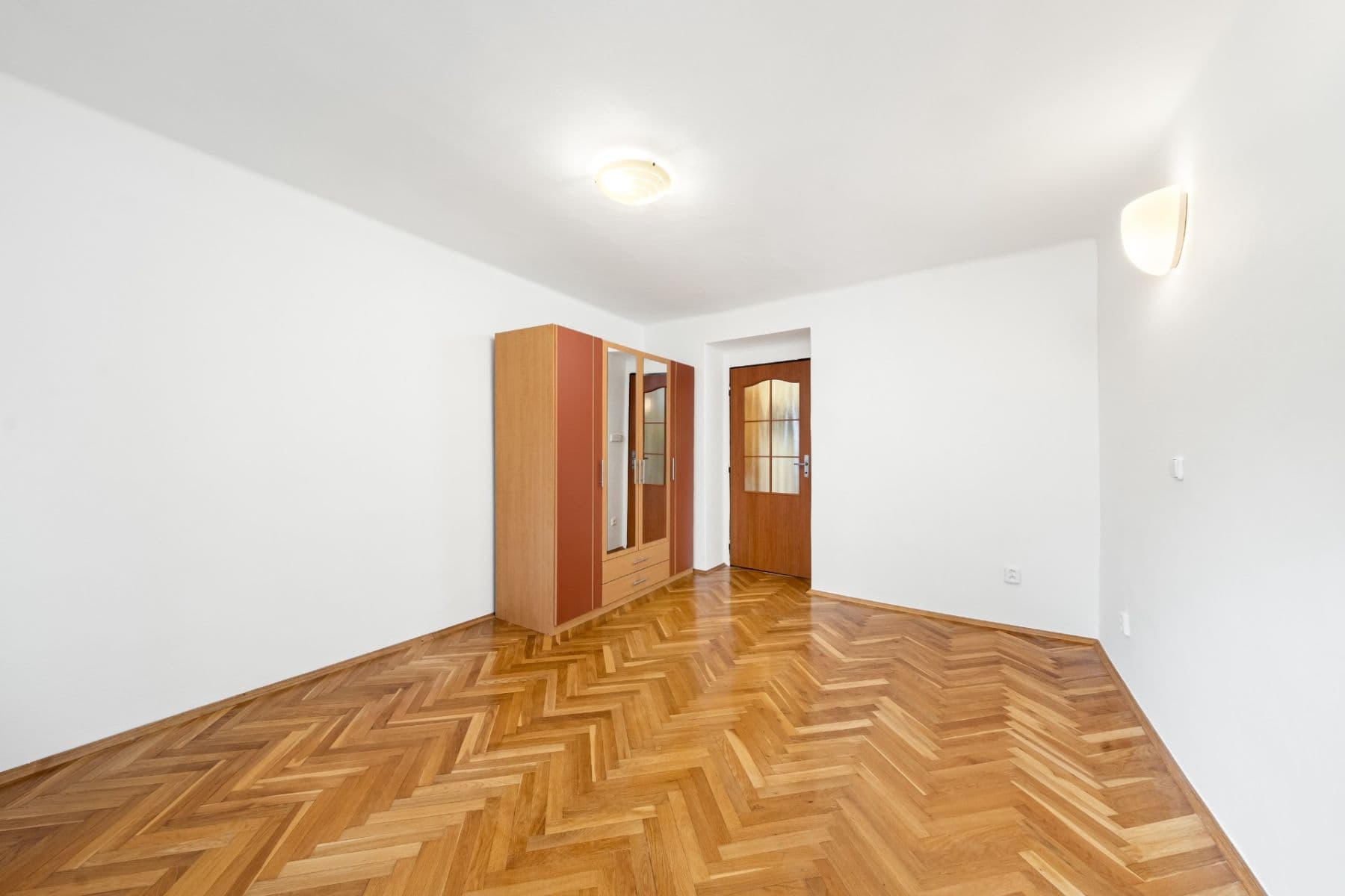 Prodej bytu 3+kk 60 m², Mladých, Praha, Praha Prodej bytu 3+kk 60 m², Mladých, Praha, Praha