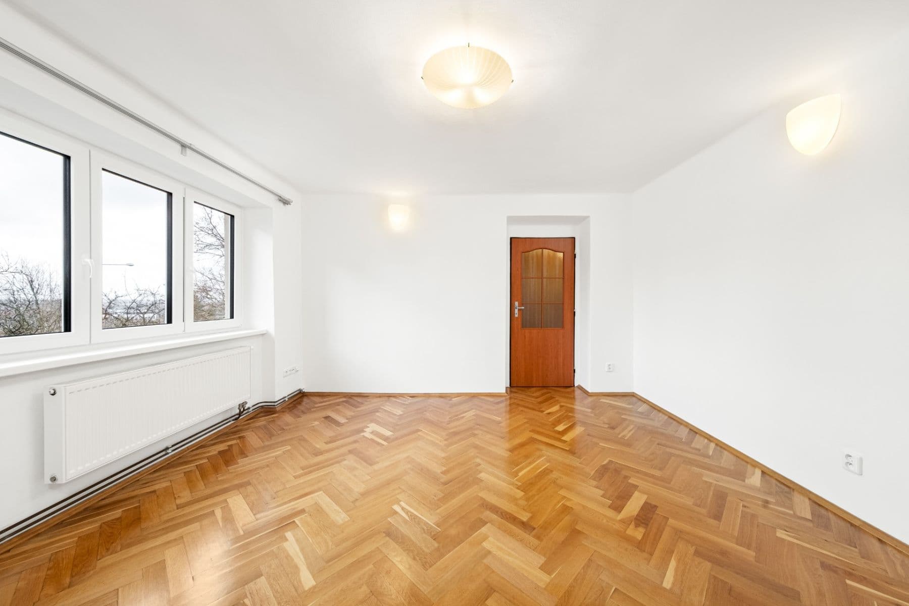 Prodej bytu 3+kk 60 m², Mladých, Praha, Praha Prodej bytu 3+kk 60 m², Mladých, Praha, Praha
