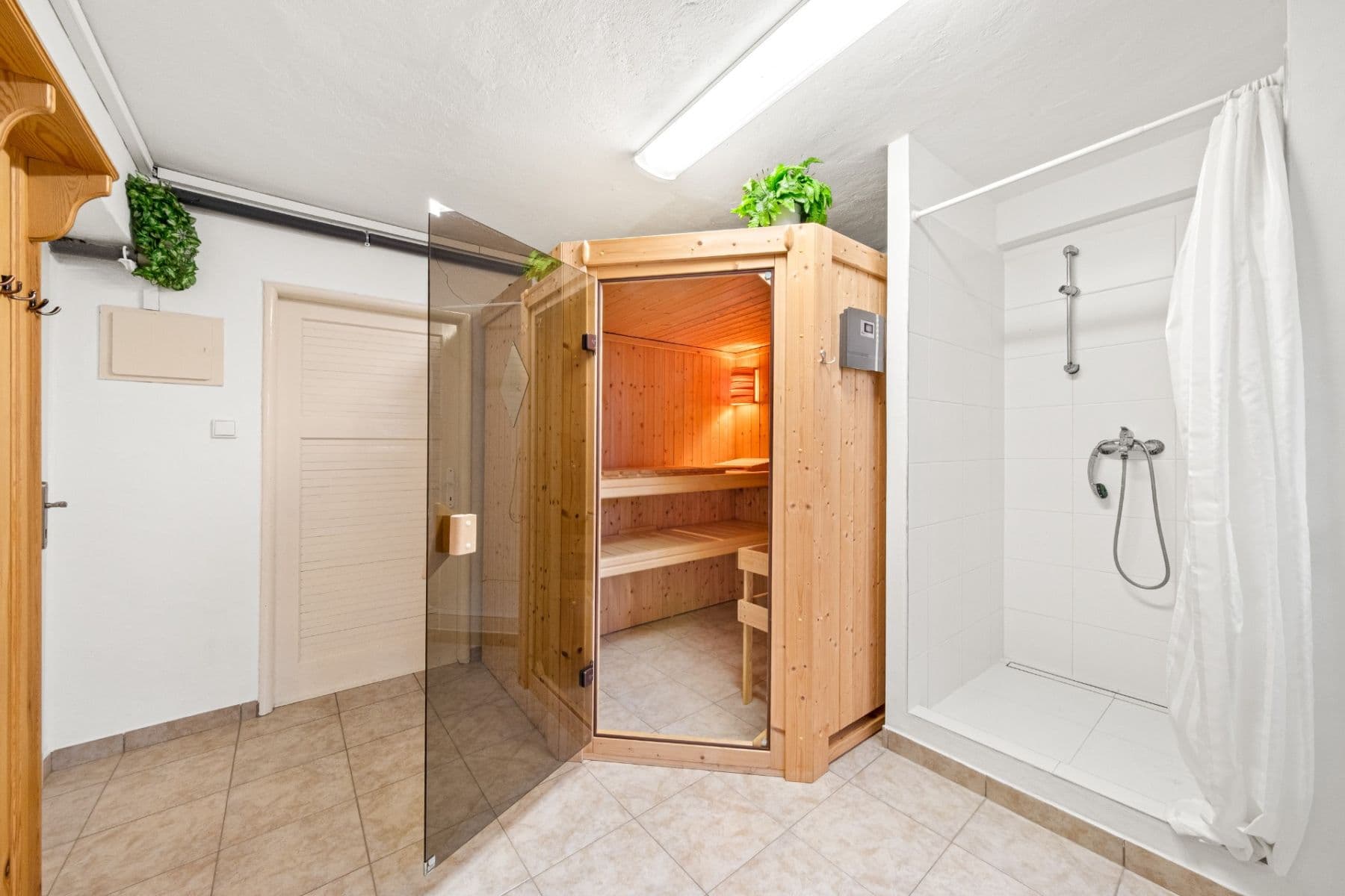 Prodej bytu 3+kk 60 m², Mladých, Praha, Praha Prodej bytu 3+kk 60 m², Mladých, Praha, Praha