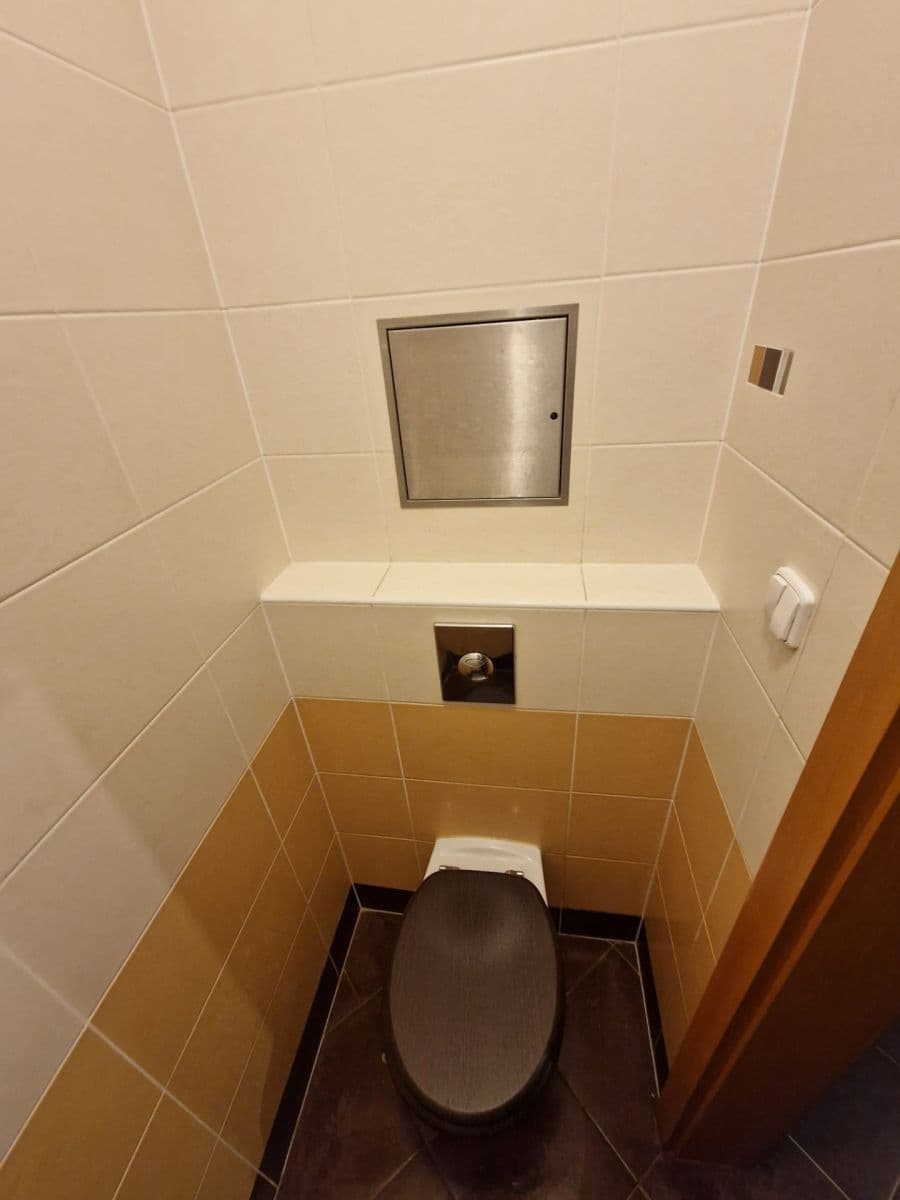 Prodej bytu 1+kk 37 m², Na Výrovně, Praha, Praha Prodej bytu 1+kk 37 m², Na Výrovně, Praha, Praha