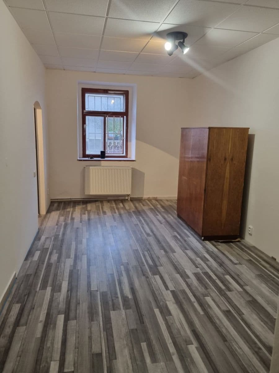 Pronájem bytu 2+1 90 m², V Chaloupkách, Neumětely, Středočeský kraj Pronájem bytu 2+1 90 m², V Chaloupkách, Neumětely, Středočeský kraj