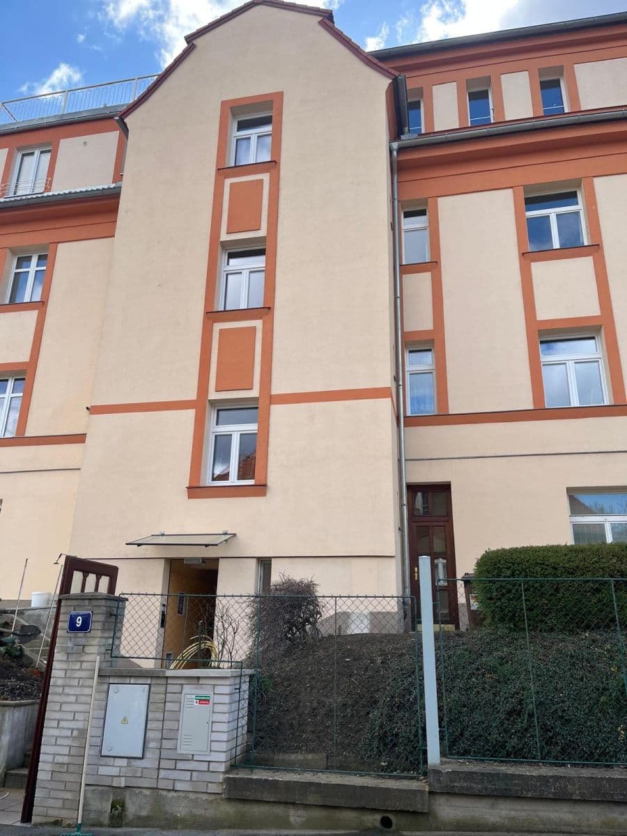 Pronájem bytu 2+1 50 m², V Břízkách, Praha, Praha Pronájem bytu 2+1 50 m², V Břízkách, Praha, Praha