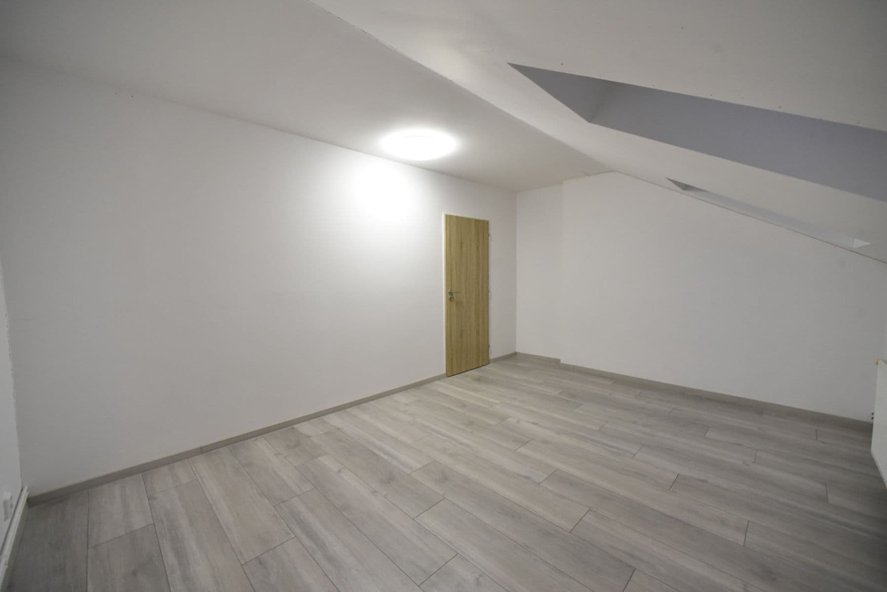 Pronájem bytu 3+kk 72 m², Riegrova, Frýdek-Místek, Moravskoslezský kraj Pronájem bytu 3+kk 72 m², Riegrova, Frýdek-Místek, Moravskoslezský kraj