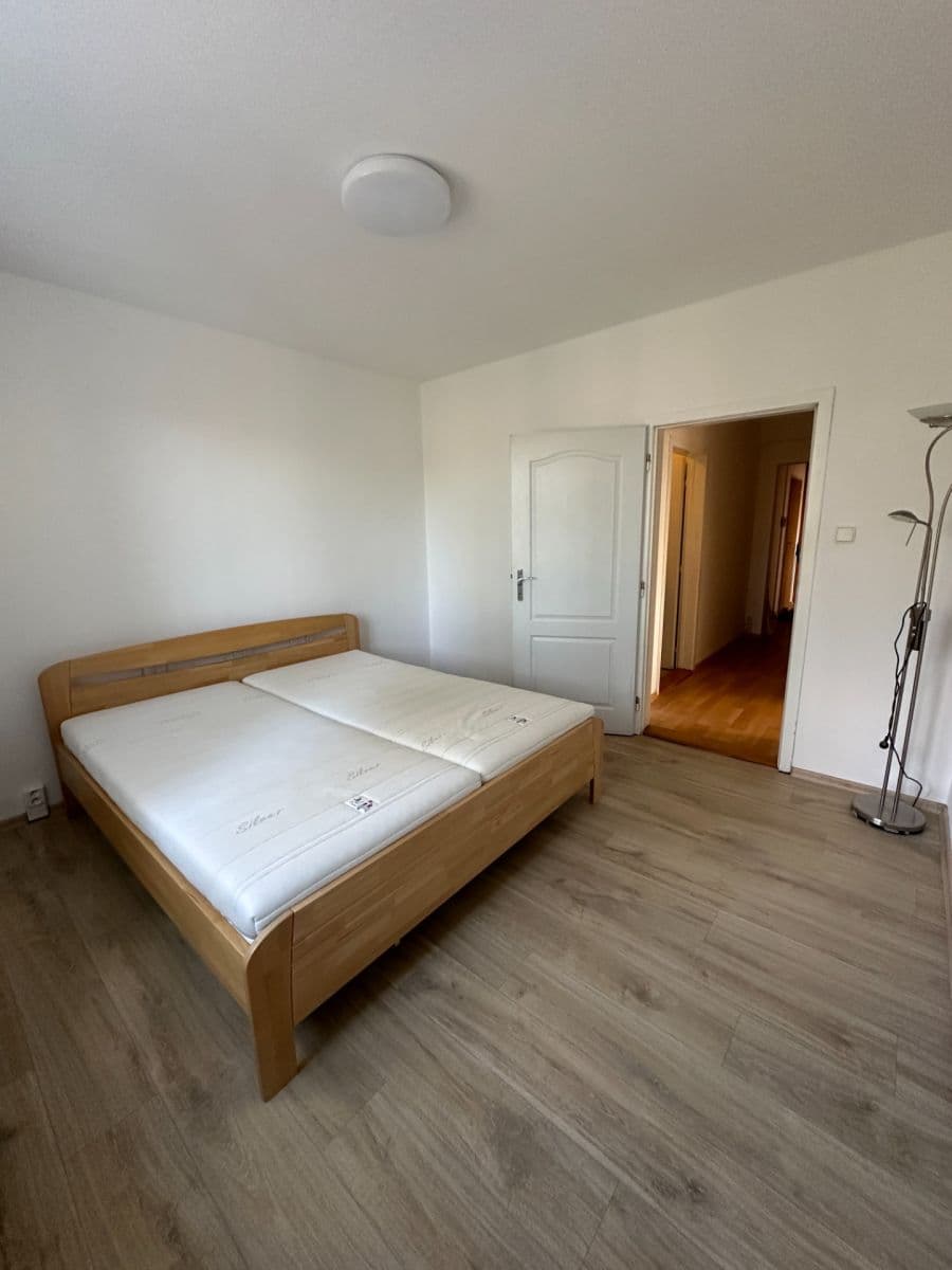 Pronájem bytu 3+1 72 m², Valouškova, Brno, Jihomoravský kraj Pronájem bytu 3+1 72 m², Valouškova, Brno, Jihomoravský kraj