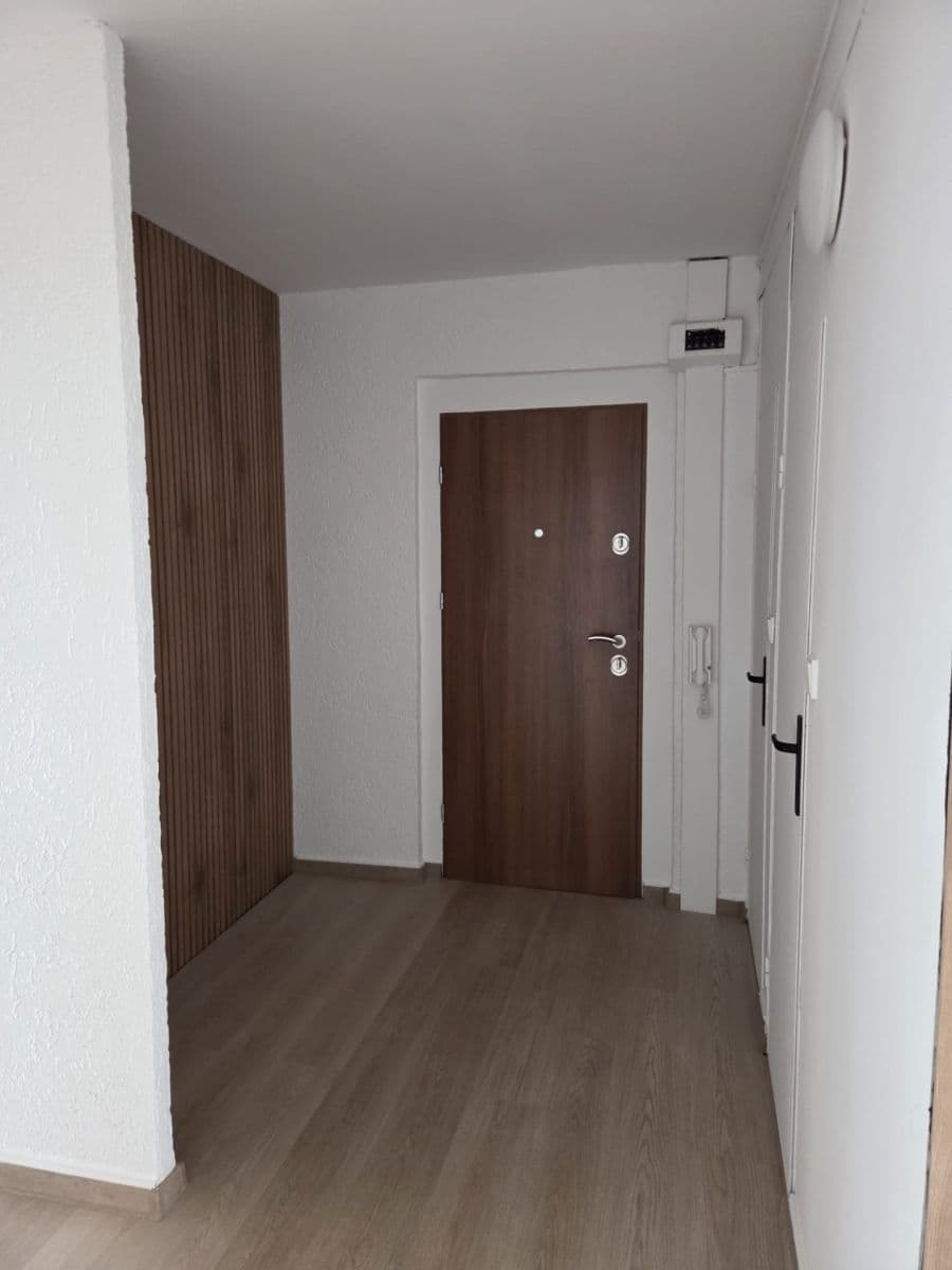 Pronájem bytu 3+kk 83 m², Grégrova, Kolín, Středočeský kraj Pronájem bytu 3+kk 83 m², Grégrova, Kolín, Středočeský kraj