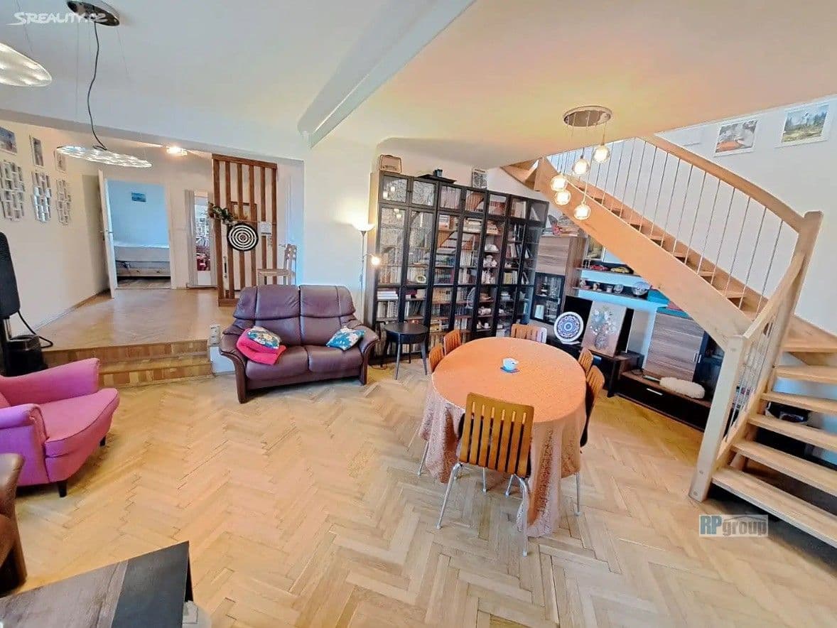 Prodej domu 242 m², pozemek 1.994 m², Za Dálnicí, Praha, Praha Prodej domu 242 m², pozemek 1.994 m², Za Dálnicí, Praha, Praha