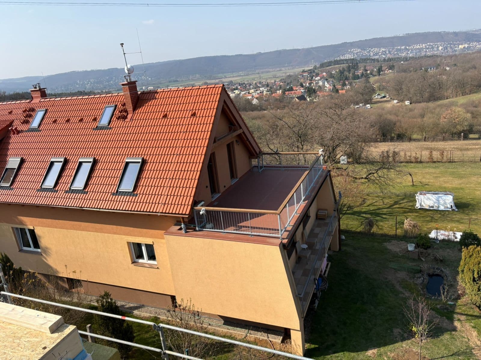 Prodej domu 242 m², pozemek 1.994 m², Za Dálnicí, Praha, Praha Prodej domu 242 m², pozemek 1.994 m², Za Dálnicí, Praha, Praha