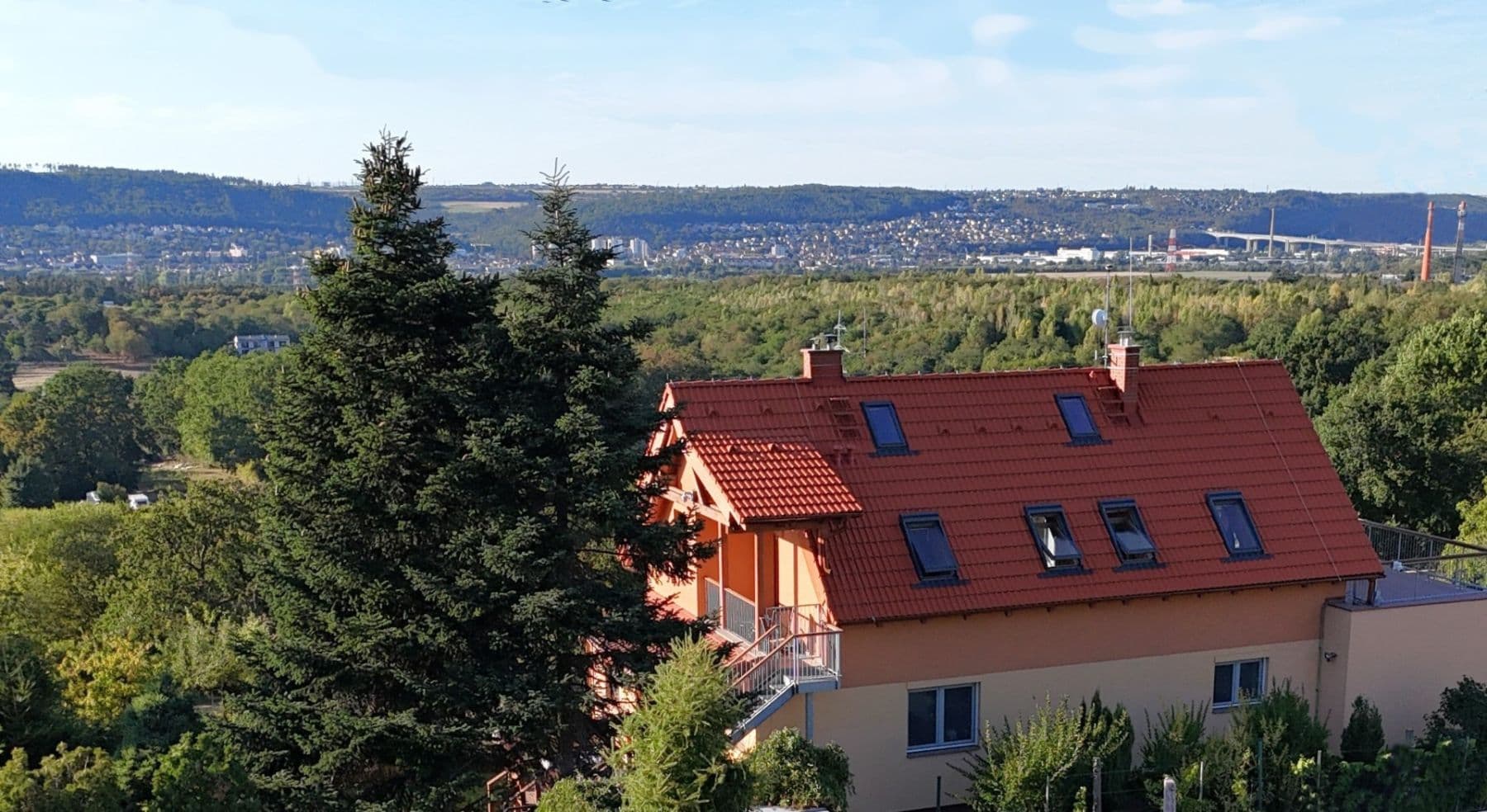 Prodej domu 242 m², pozemek 1.994 m², Za Dálnicí, Praha, Praha Prodej domu 242 m², pozemek 1.994 m², Za Dálnicí, Praha, Praha