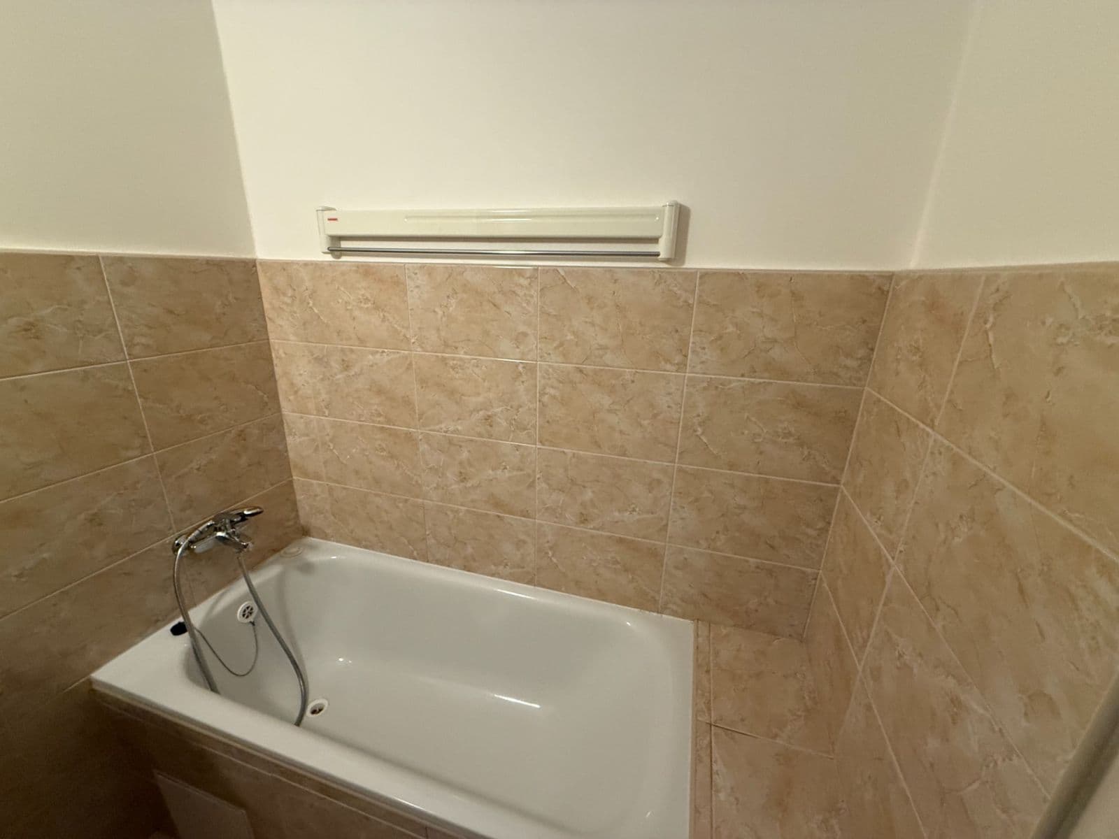 Pronájem bytu 2+1 53 m², José Martího, Praha, Praha Pronájem bytu 2+1 53 m², José Martího, Praha, Praha