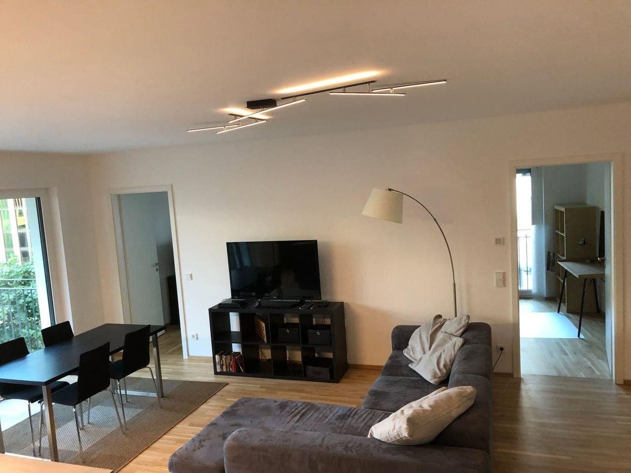 Pronájem bytu 4+1 102 m², Wilhelm-Leuschner-Straße 32, Frankfurt am Main, Hessen Pronájem bytu 4+1 102 m², Wilhelm-Leuschner-Straße 32, Frankfurt am Main, Hessen