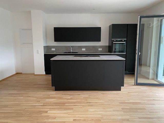 Pronájem bytu 4+1 102 m², Wilhelm-Leuschner-Straße 32, Frankfurt am Main, Hessen Pronájem bytu 4+1 102 m², Wilhelm-Leuschner-Straße 32, Frankfurt am Main, Hessen