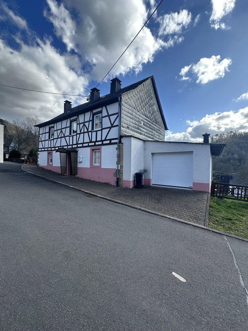 Pronájem domu 120 m², pozemek 2.000 m², Niederbrombach, Porýní-Falc Pronájem domu 120 m², pozemek 2.000 m², Niederbrombach, Porýní-Falc