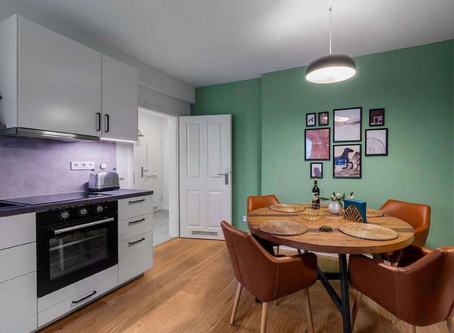 Pronájem bytu 2+1 55 m², Lintgasse 18a, Köln, Severní Porýní-Vestfálsko Pronájem bytu 2+1 55 m², Lintgasse 18a, Köln, Severní Porýní-Vestfálsko