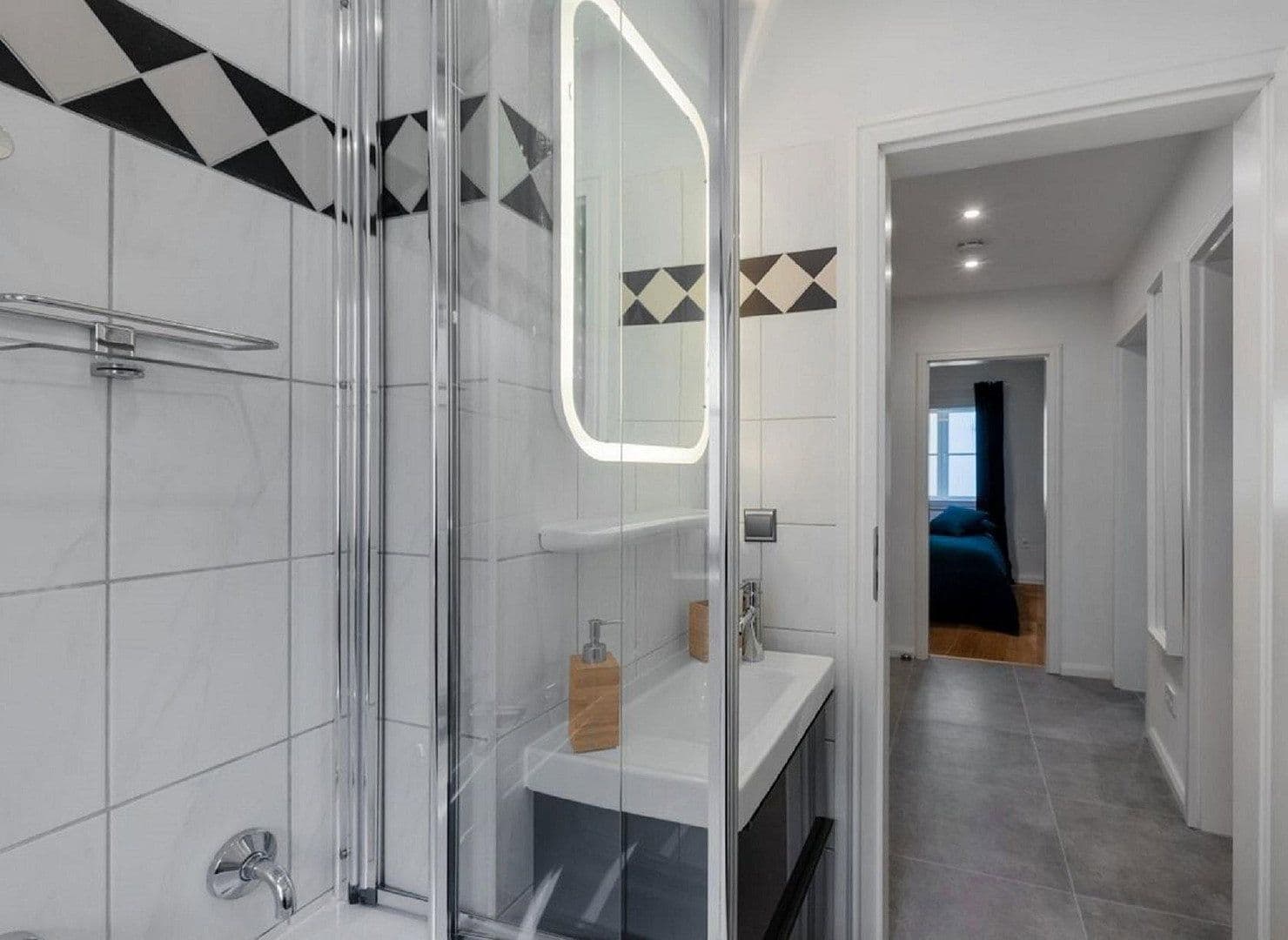 Pronájem bytu 2+1 55 m², Lintgasse 18a, Köln, Severní Porýní-Vestfálsko Pronájem bytu 2+1 55 m², Lintgasse 18a, Köln, Severní Porýní-Vestfálsko