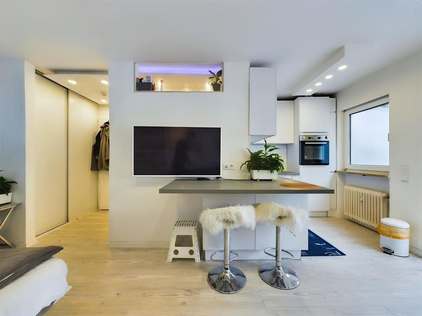 Pronájem bytu 1+1 38 m², Bruder-Klaus-Straße 7, Konstanz, Bádensko-Württembersko Pronájem bytu 1+1 38 m², Bruder-Klaus-Straße 7, Konstanz, Bádensko-Württembersko