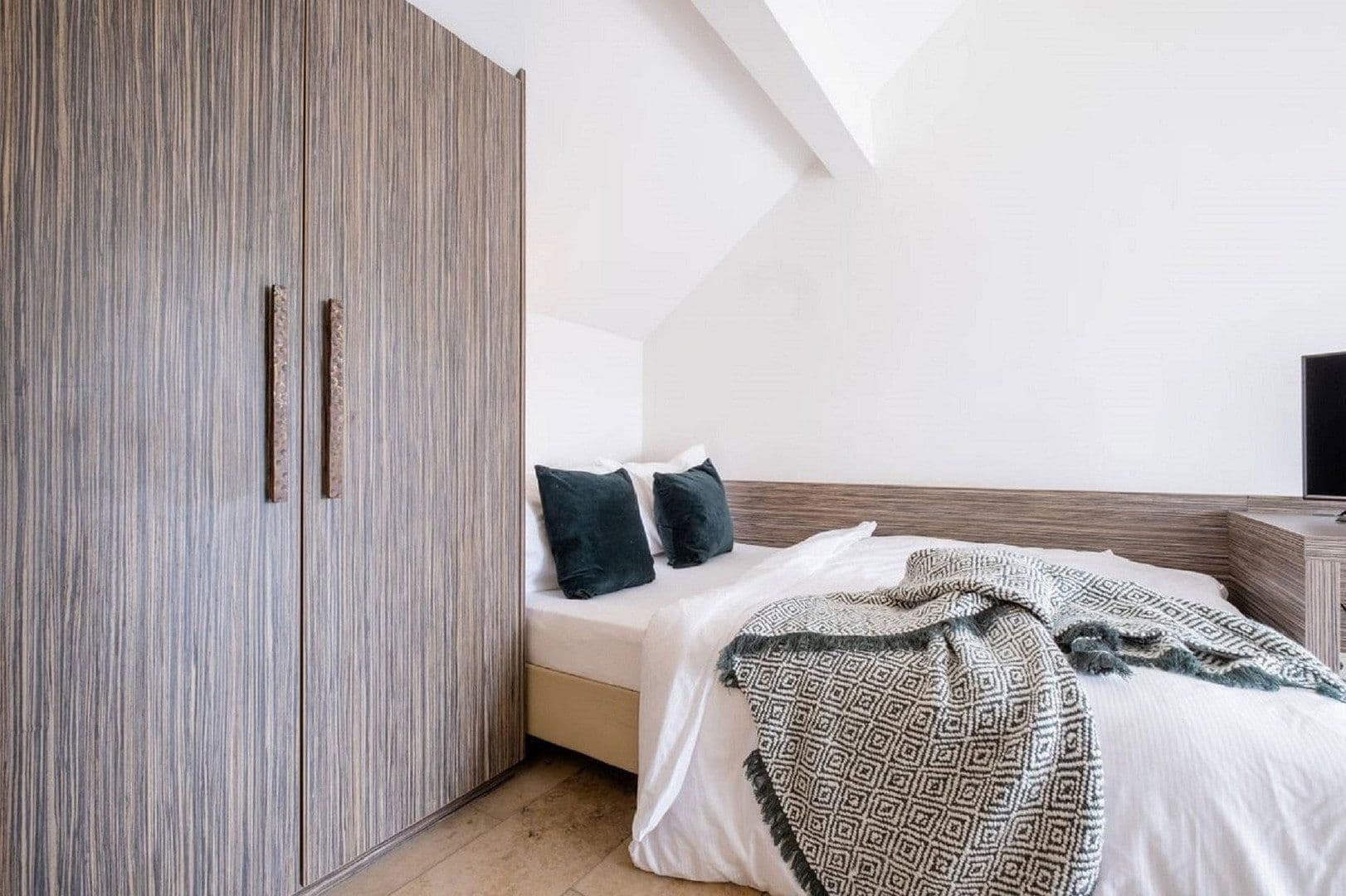 Pronájem bytu 2+1 51 m², Stephanienstraße 23, Düsseldorf, Severní Porýní-Vestfálsko Pronájem bytu 2+1 51 m², Stephanienstraße 23, Düsseldorf, Severní Porýní-Vestfálsko