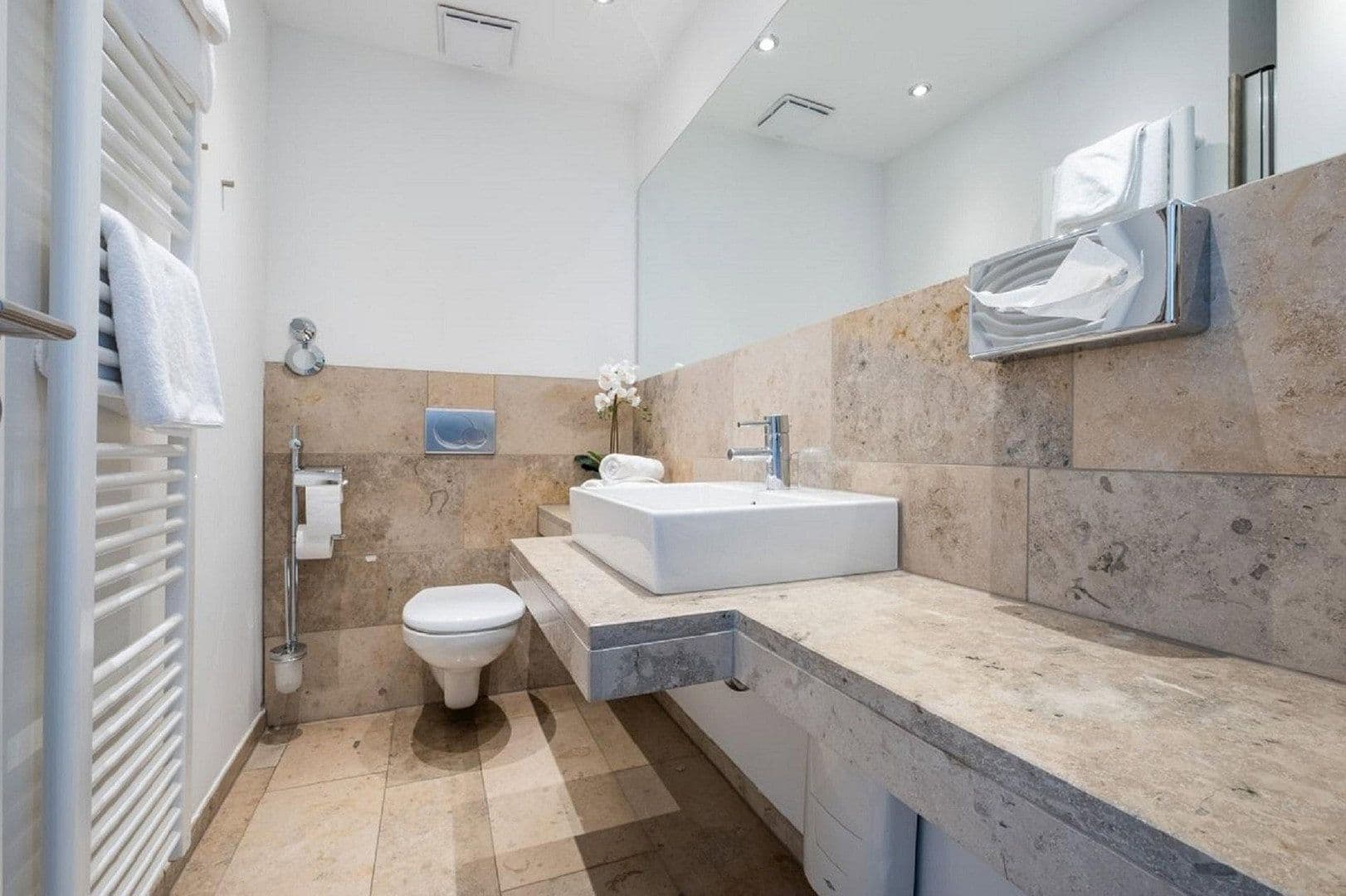 Pronájem bytu 2+1 51 m², Stephanienstraße 23, Düsseldorf, Severní Porýní-Vestfálsko Pronájem bytu 2+1 51 m², Stephanienstraße 23, Düsseldorf, Severní Porýní-Vestfálsko