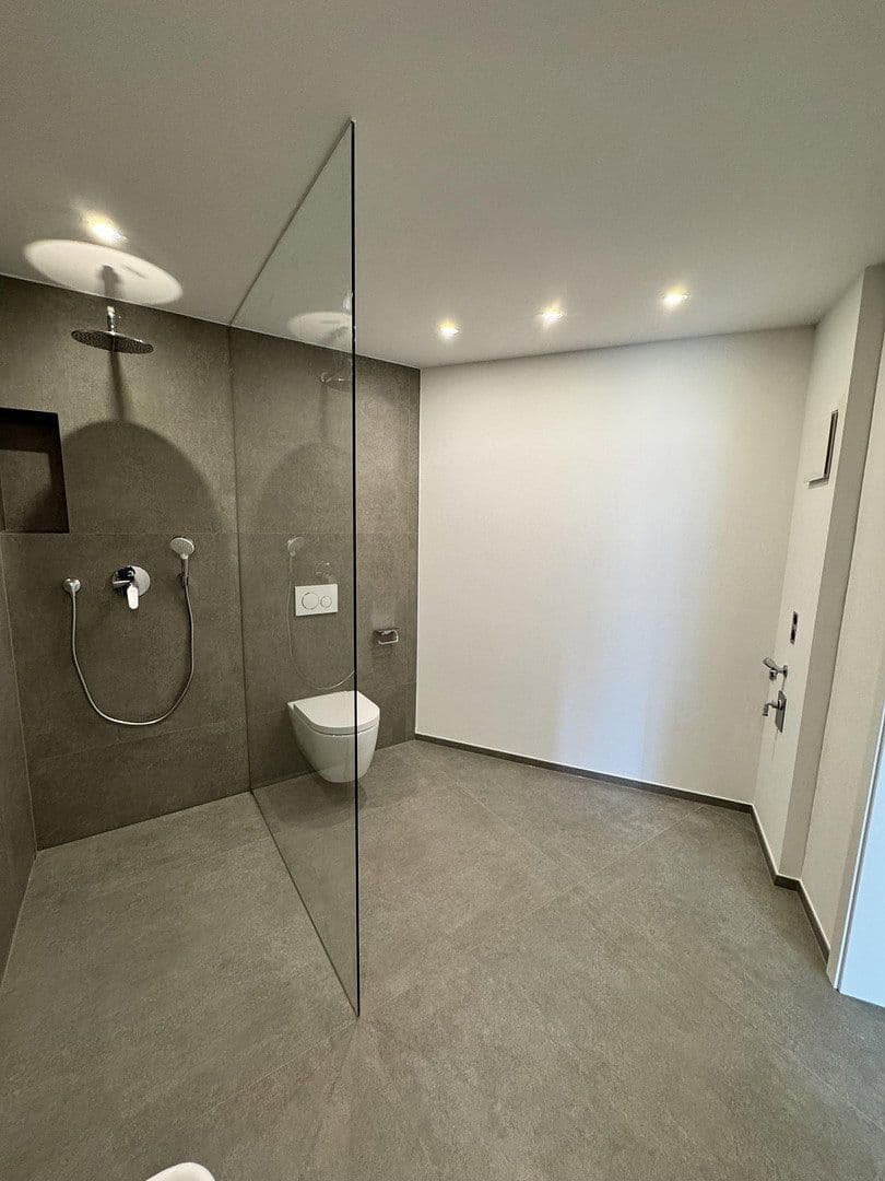 Pronájem bytu 3+1 75 m², Waldburgstr., Bonn, Severní Porýní-Vestfálsko Pronájem bytu 3+1 75 m², Waldburgstr., Bonn, Severní Porýní-Vestfálsko