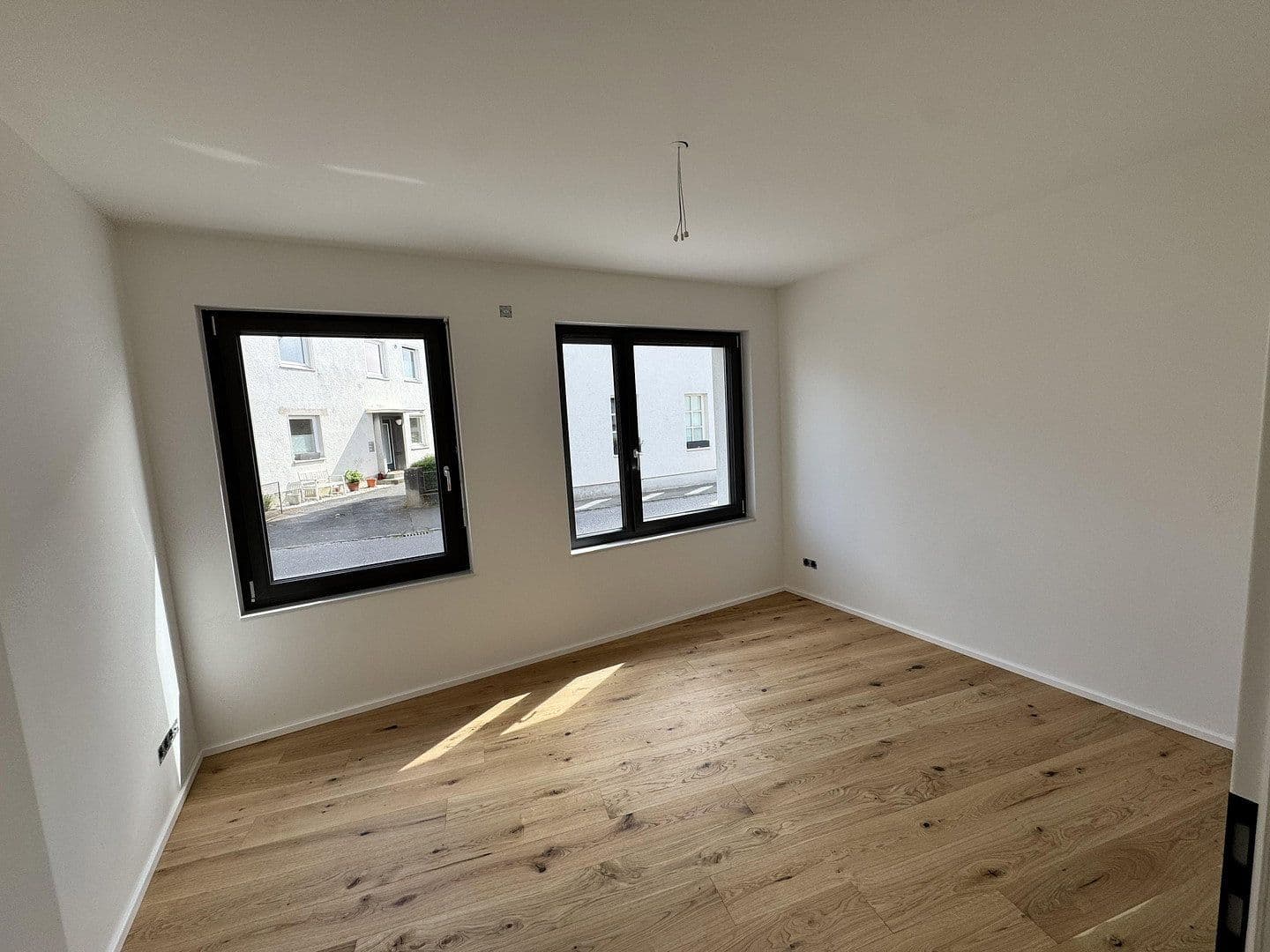 Pronájem bytu 3+1 75 m², Waldburgstr., Bonn, Severní Porýní-Vestfálsko Pronájem bytu 3+1 75 m², Waldburgstr., Bonn, Severní Porýní-Vestfálsko