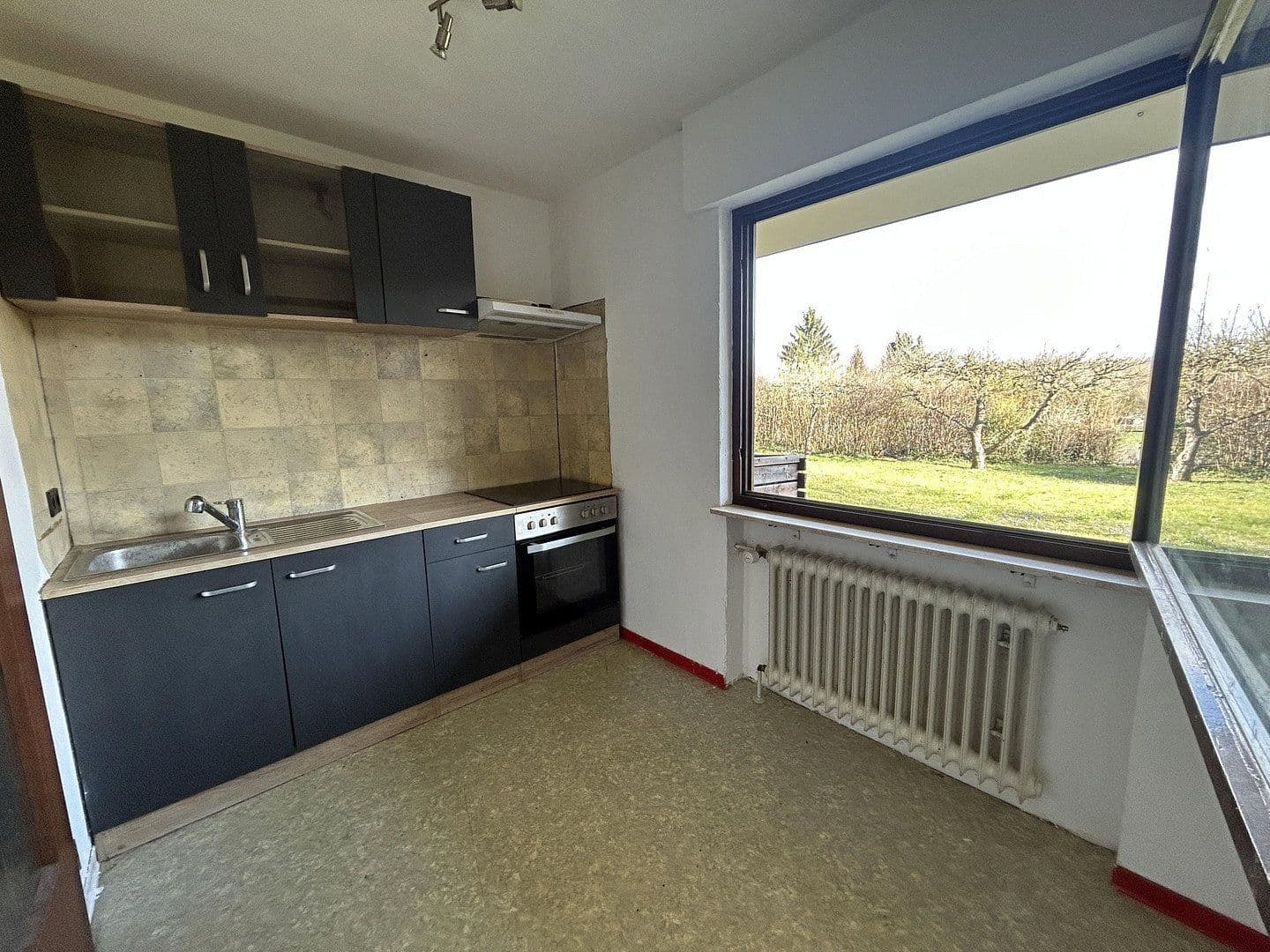 Prodej domu 266 m², pozemek 1.039 m², Herbrechtingen, Bádensko-Württembersko Prodej domu 266 m², pozemek 1.039 m², Herbrechtingen, Bádensko-Württembersko