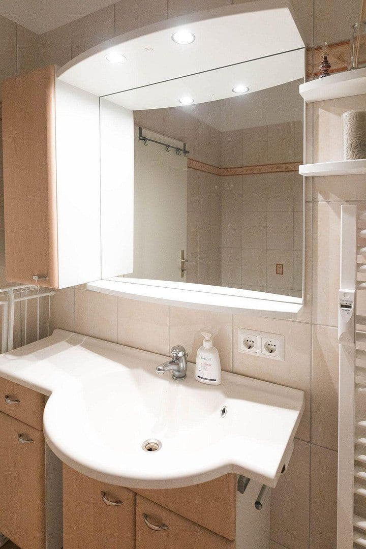 Pronájem bytu 3+1 90 m², Kirchenweg 8, Hamburg, Hamburg Pronájem bytu 3+1 90 m², Kirchenweg 8, Hamburg, Hamburg