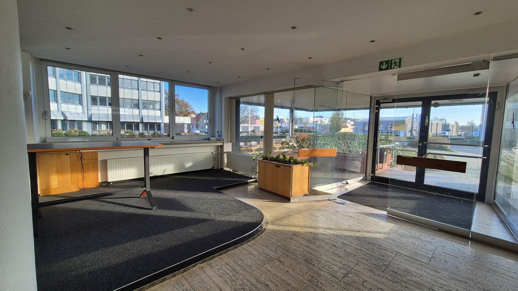 Pronájem kanceláře 3.000 m², Osnabrück, Dolní Sasko Pronájem kanceláře 3.000 m², Osnabrück, Dolní Sasko