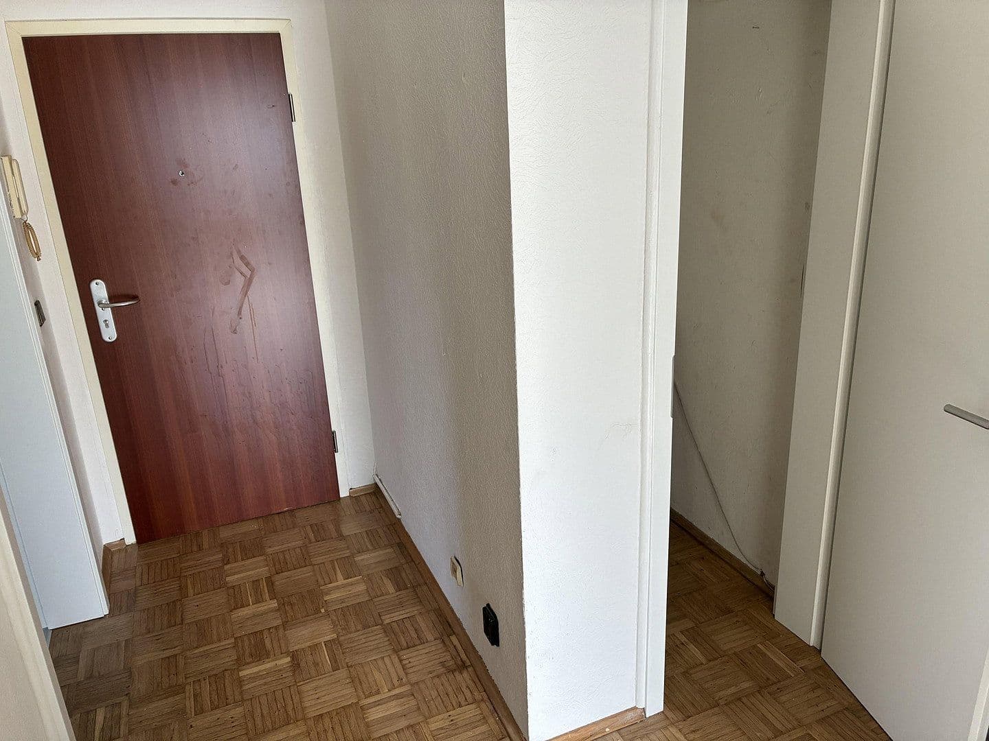 Pronájem bytu 3+kk 73 m², Von-Ossietzky-Ring 15, Essen, Severní Porýní-Vestfálsko Pronájem bytu 3+kk 73 m², Von-Ossietzky-Ring 15, Essen, Severní Porýní-Vestfálsko