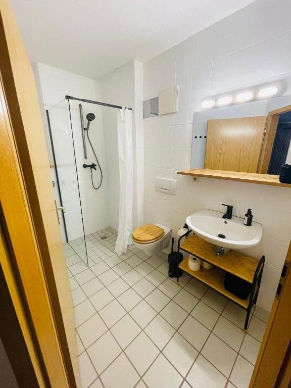 Pronájem bytu 1+1 34 m², Hohenzollernstraße 83A, Pforzheim, Bádensko-Württembersko Pronájem bytu 1+1 34 m², Hohenzollernstraße 83A, Pforzheim, Bádensko-Württembersko