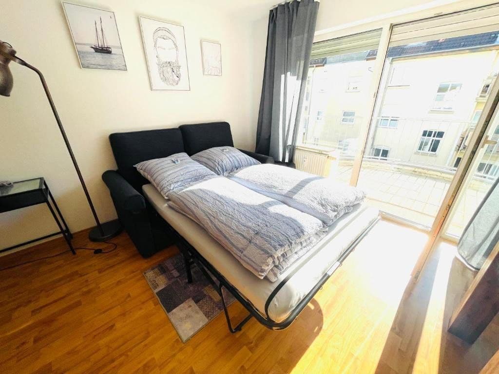 Pronájem bytu 1+1 34 m², Hohenzollernstraße 83A, Pforzheim, Bádensko-Württembersko Pronájem bytu 1+1 34 m², Hohenzollernstraße 83A, Pforzheim, Bádensko-Württembersko