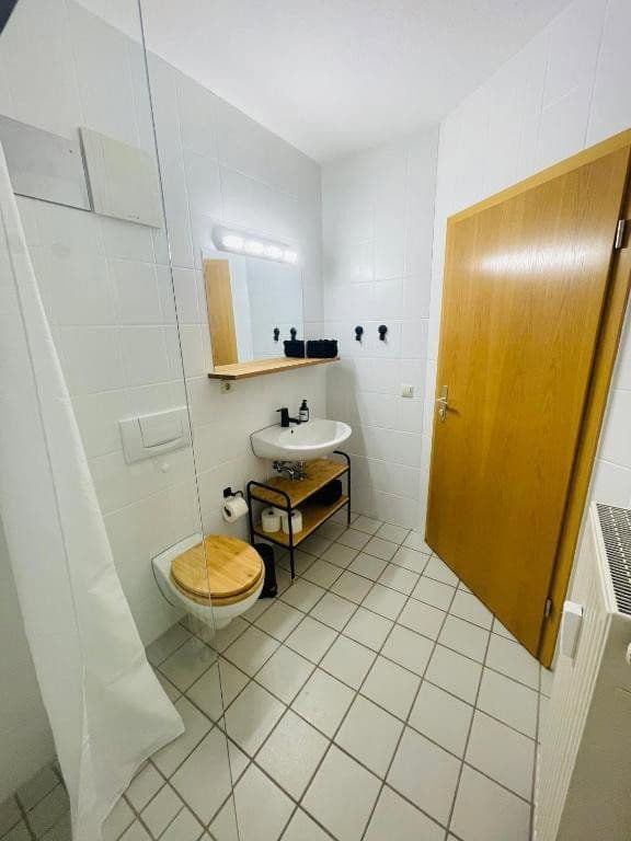 Pronájem bytu 1+1 34 m², Hohenzollernstraße 83A, Pforzheim, Bádensko-Württembersko Pronájem bytu 1+1 34 m², Hohenzollernstraße 83A, Pforzheim, Bádensko-Württembersko