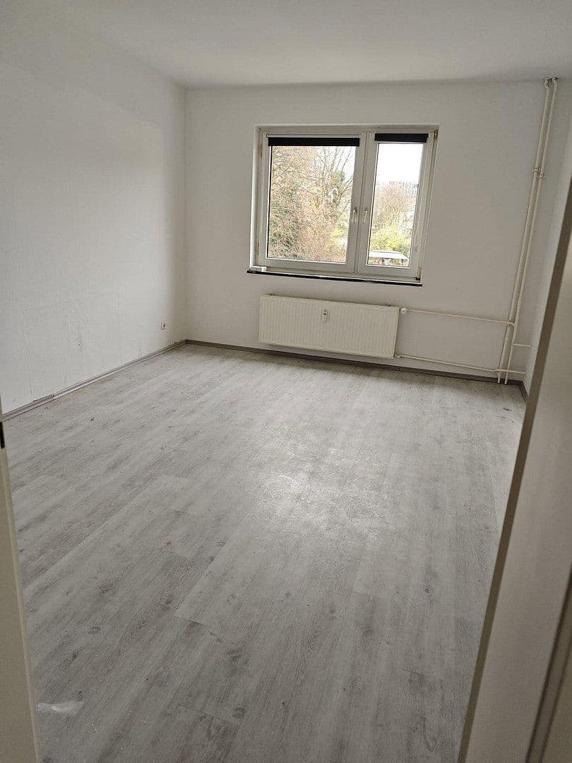 Pronájem bytu 3+1 73 m², Schlenhofstr. 15, Essen, Severní Porýní-Vestfálsko Pronájem bytu 3+1 73 m², Schlenhofstr. 15, Essen, Severní Porýní-Vestfálsko